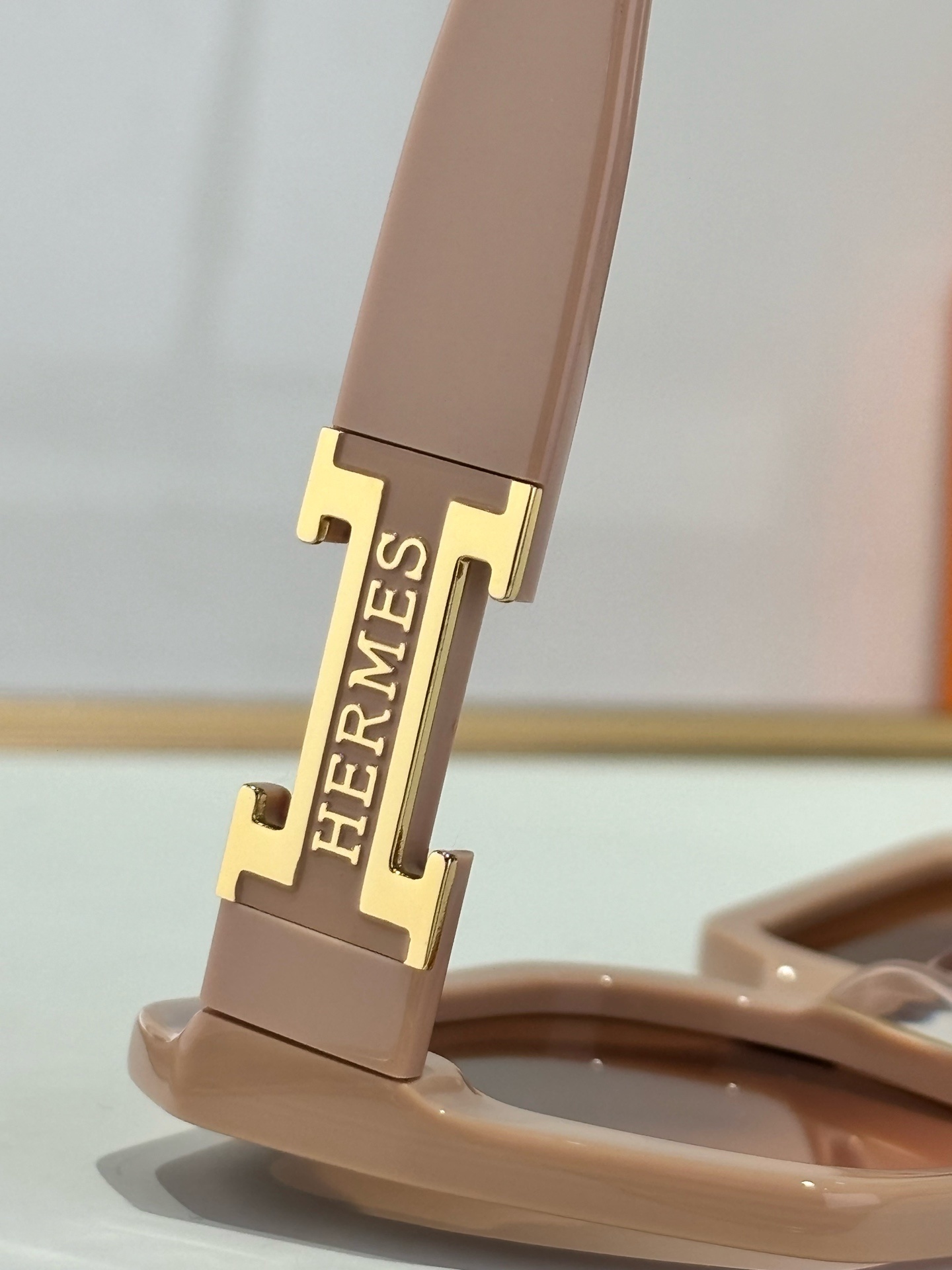 Elegant Luxury Oversized Square Sunglasses – Nude Beige & Brown