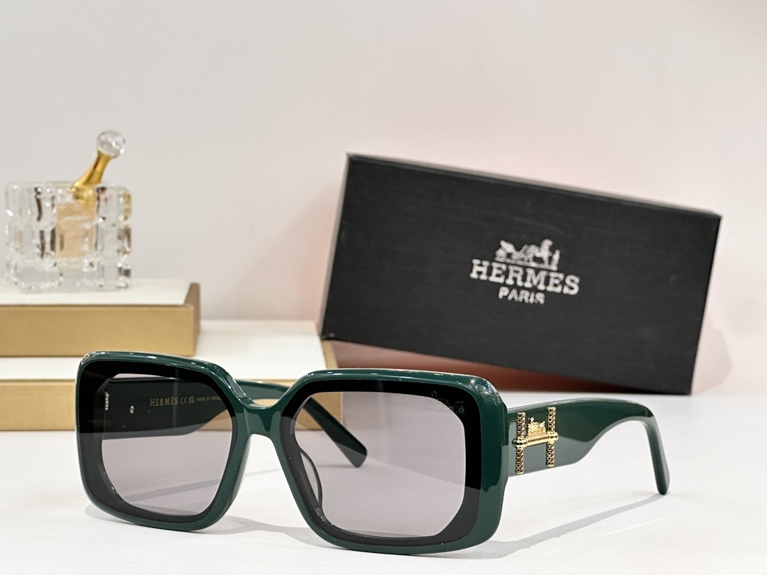 Hermes Luxury Oversized Square Sunglasses – Vibrant Orange