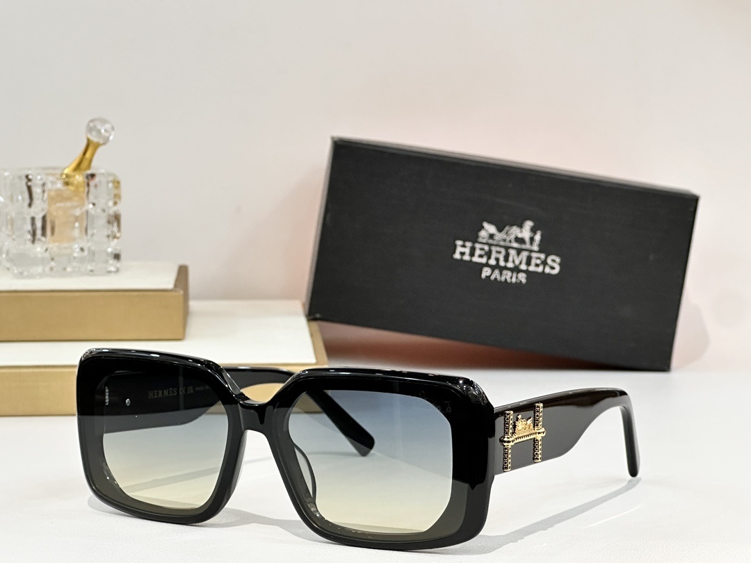 Hermes Luxury Oversized Square Sunglasses – Vibrant Orange