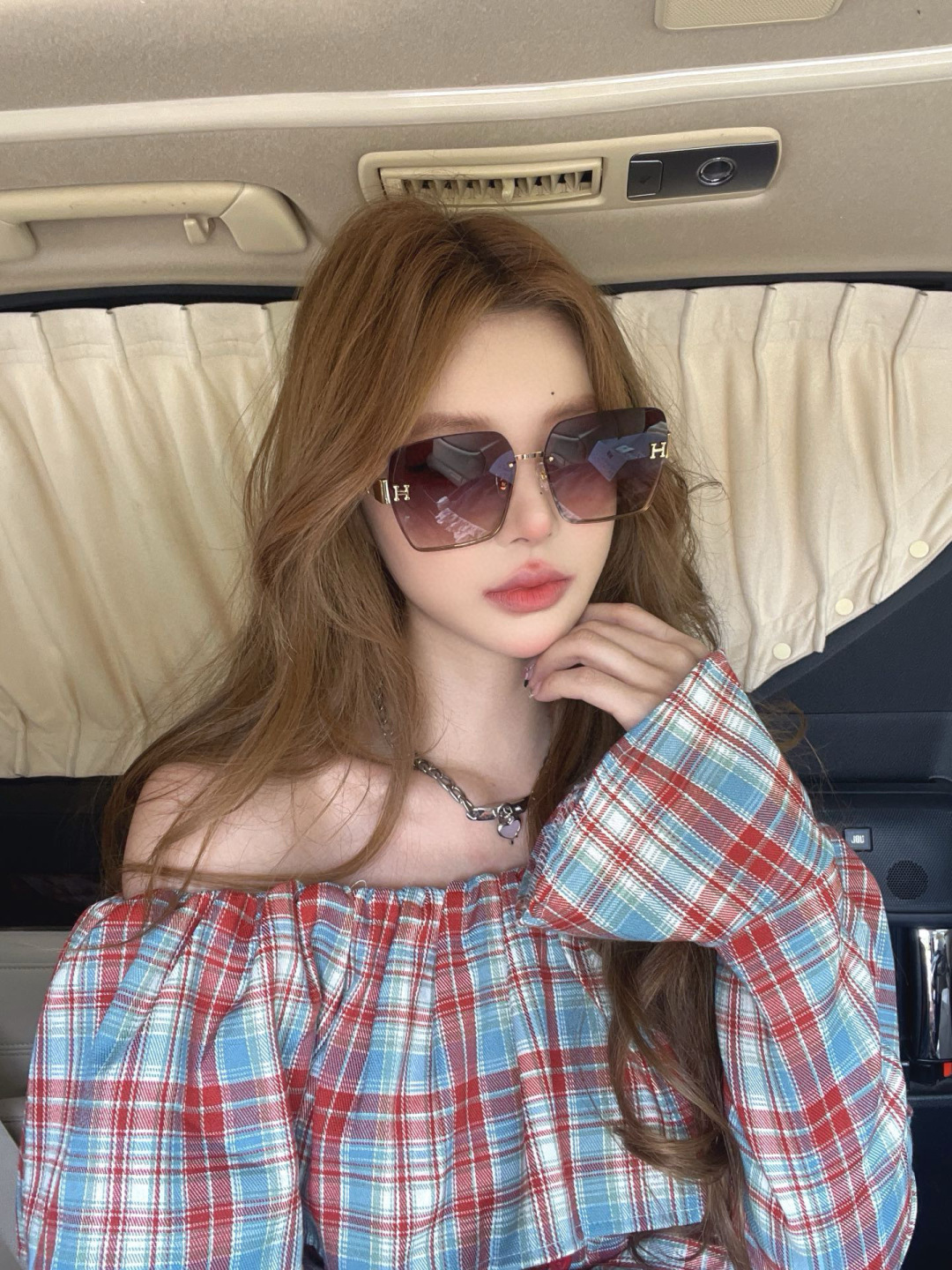 Luxury Oversized Square Sunglasses with Gold H Logo for Women