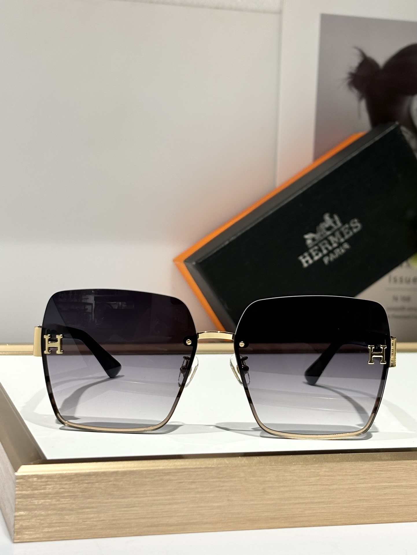 Hermes Luxury Oversized Square Sunglasses - Gradient Lens & H Logo