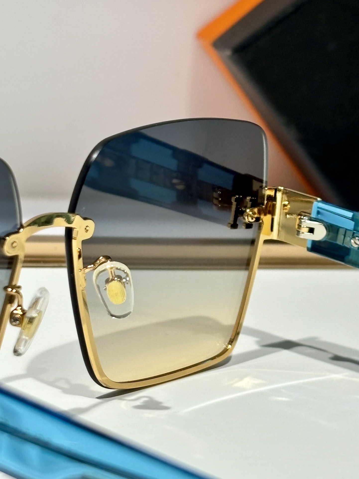 Hermes Luxury Oversized Square Gradient Sunglasses with Gold Logo