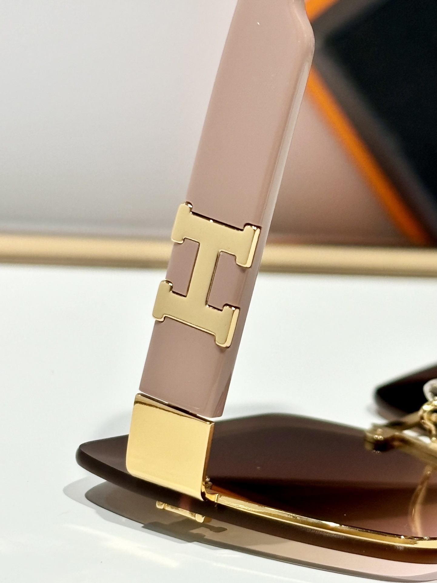 Hermès Luxury Oversized Square Sunglasses for Women – Gold Frame