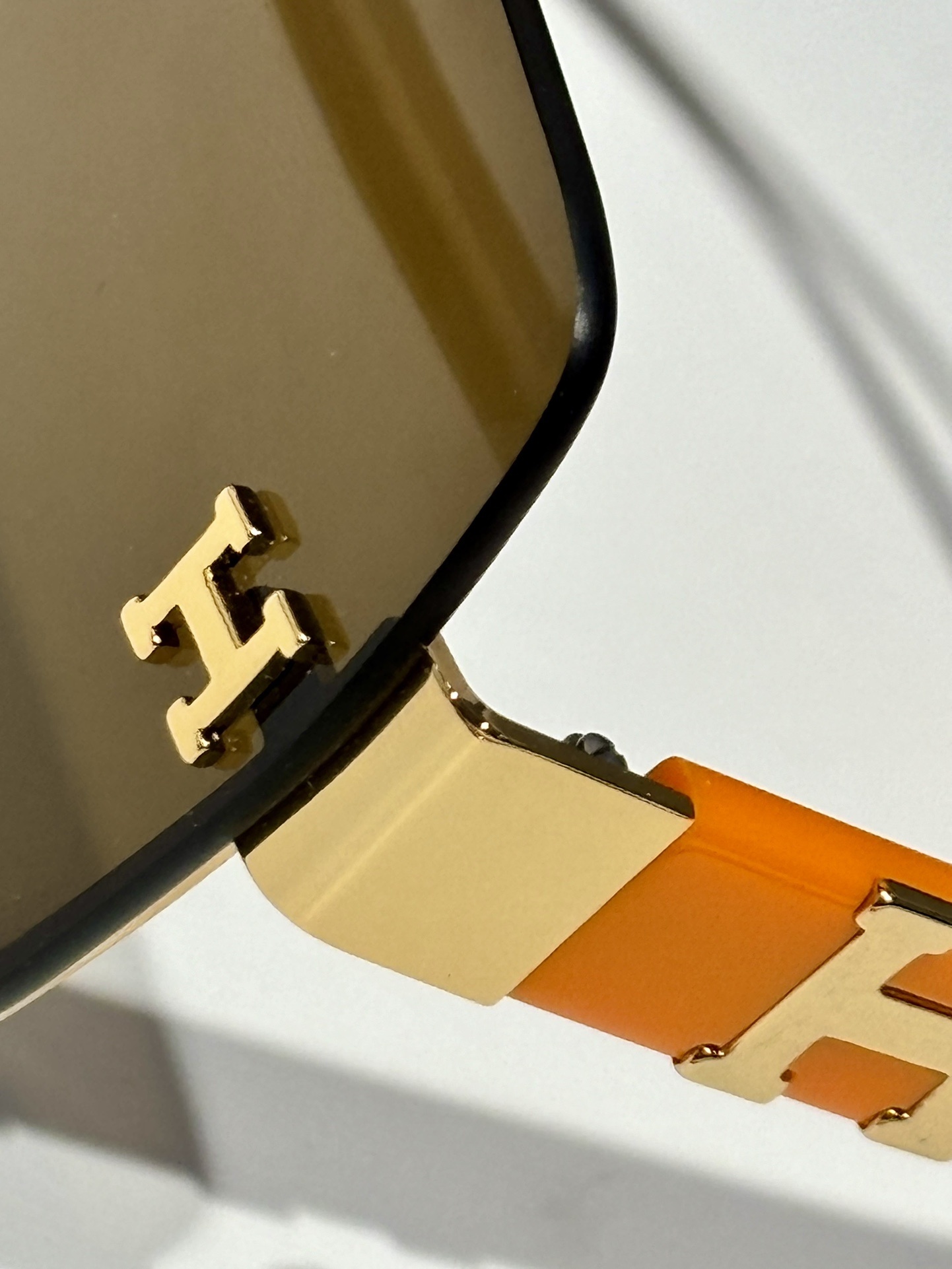 Hermes Luxury Oversized Square Sunglasses – Brown Gradient Gold