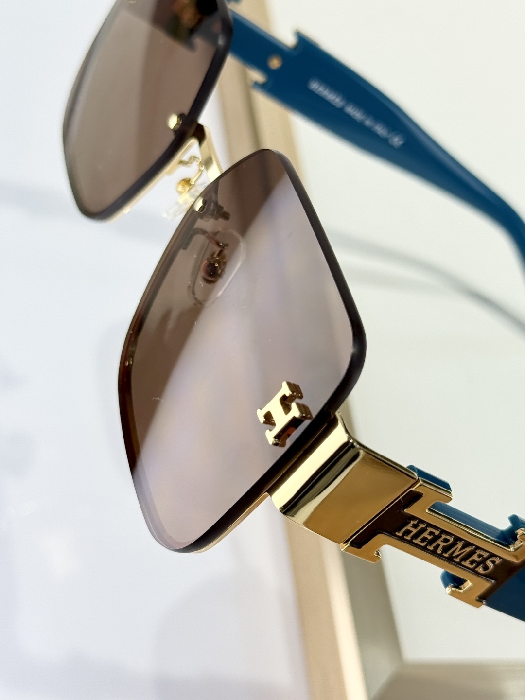 Hermes Square Rimless Sunglasses – Luxury Gradient Brown & Gold