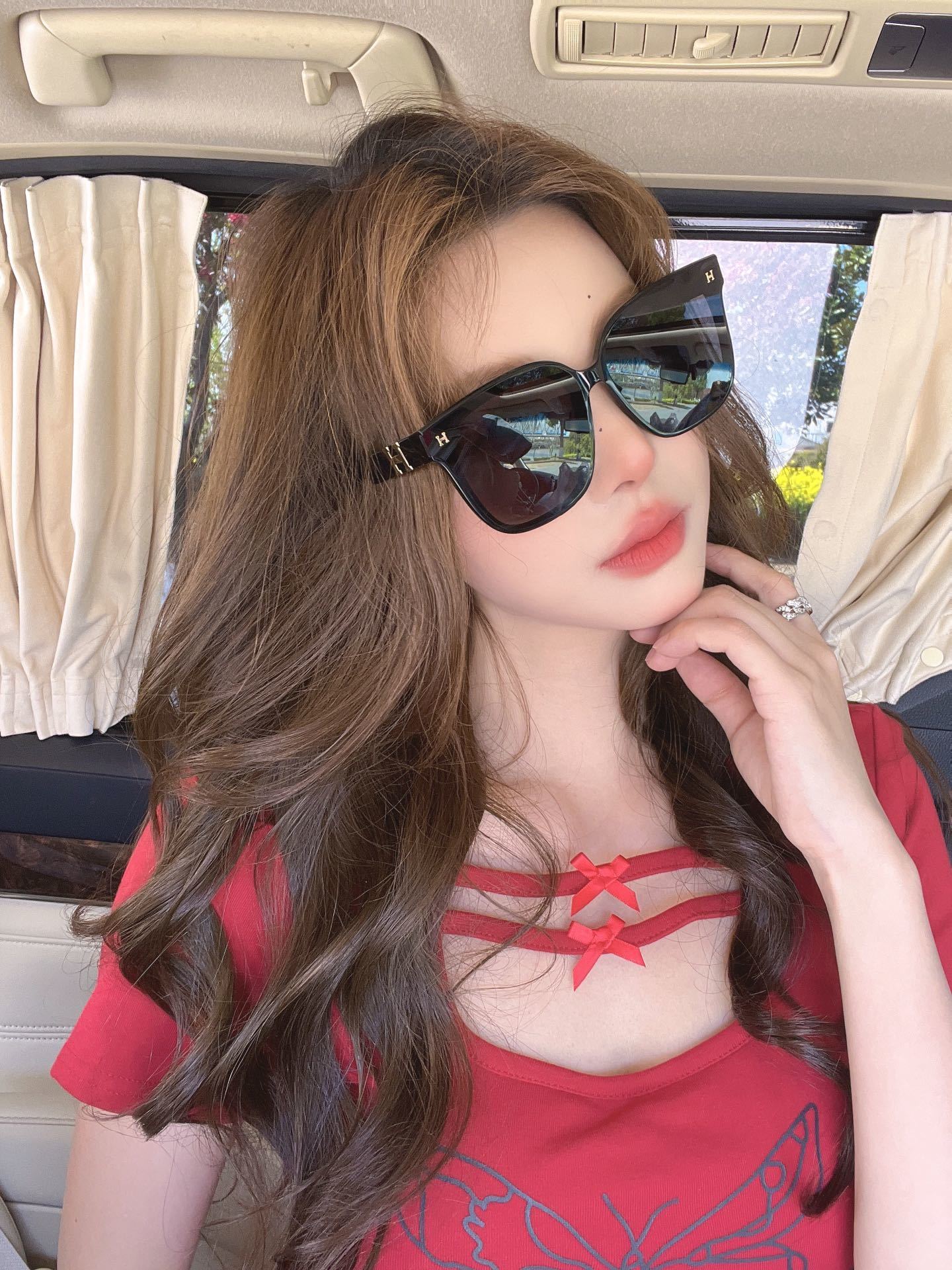 Luxury Oversized Orange Sunglasses for Women – Chic Fashion Eyewear