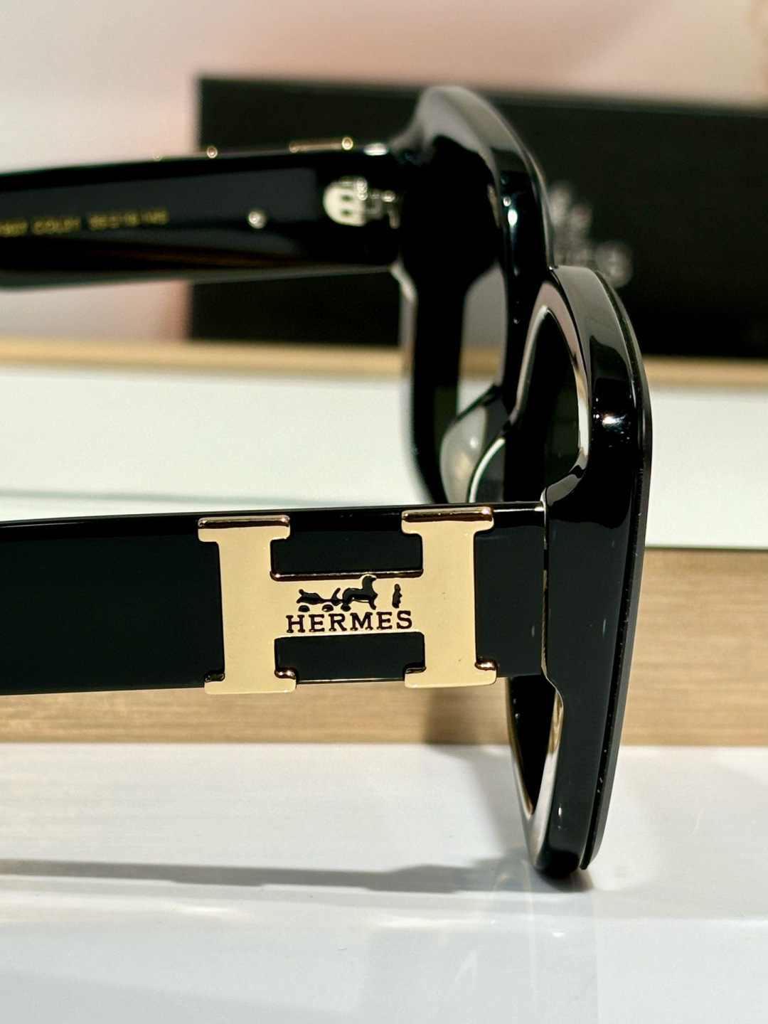 Luxury Hermes Oversized Square Tortoiseshell Sunglasses – Gold H Logo