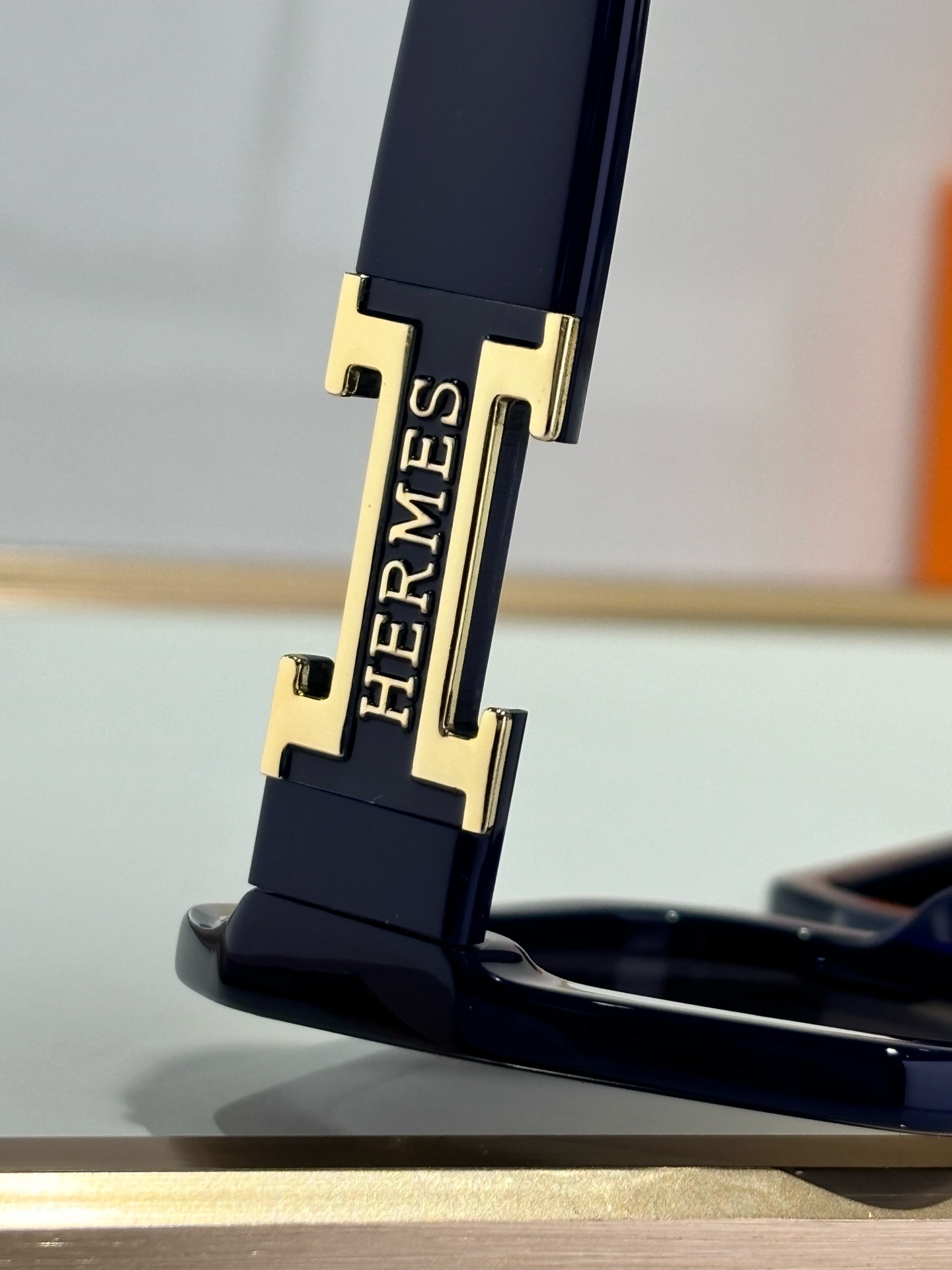 Luxury Oversized Square Sunglasses for Women – Trendy Gradient Lens