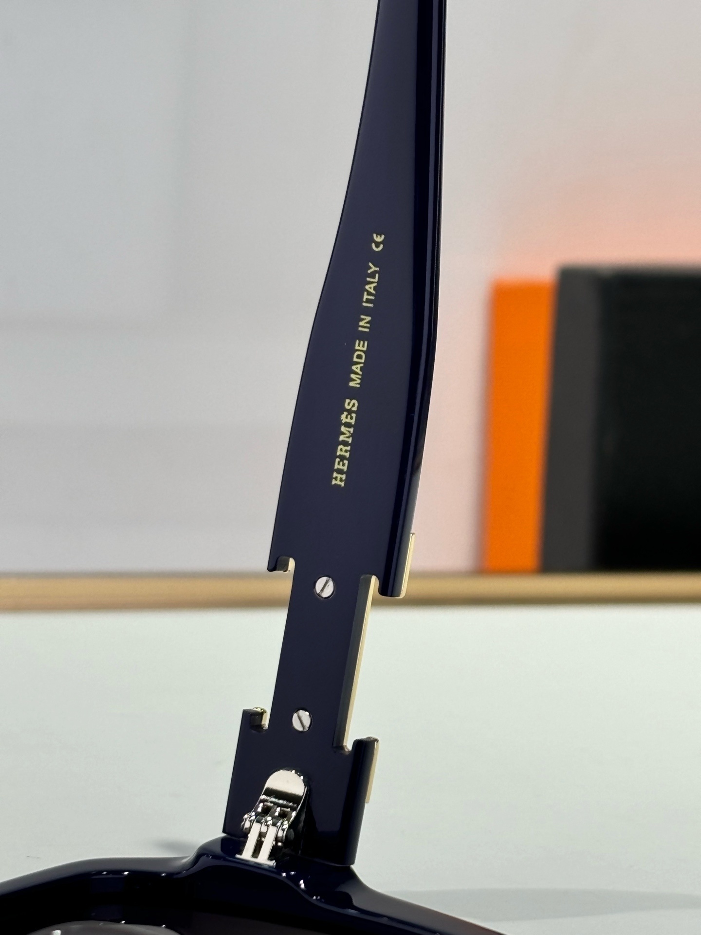 Luxury Oversized Square Sunglasses for Women – Trendy Gradient Lens