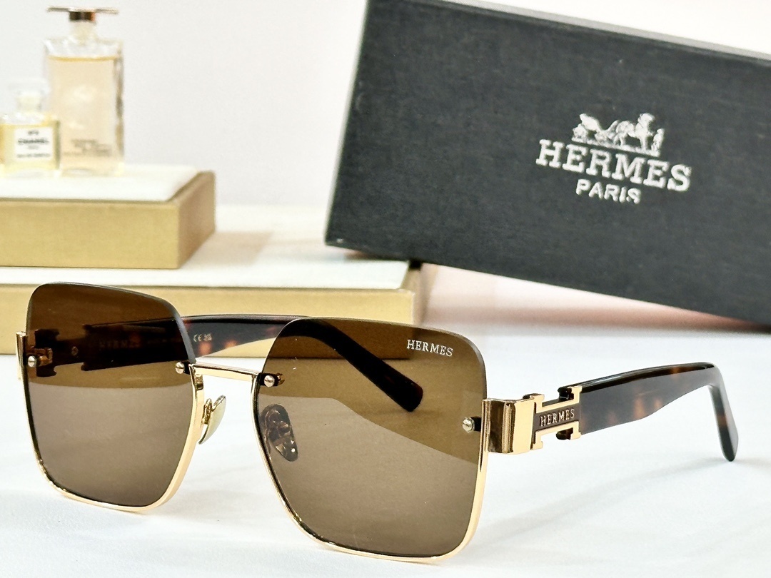 Hermes Luxury Oversized Square Sunglasses – Brown Gradient Lenses