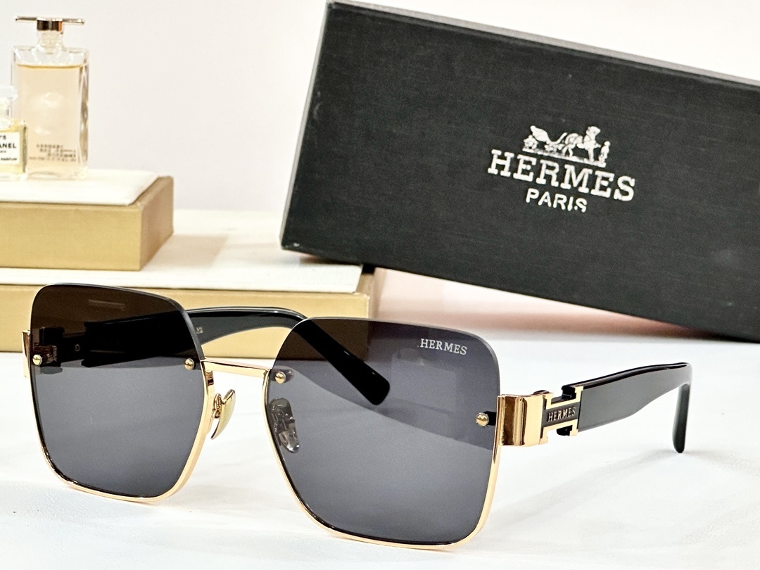 Hermes Luxury Oversized Square Sunglasses – Brown Gradient Lenses