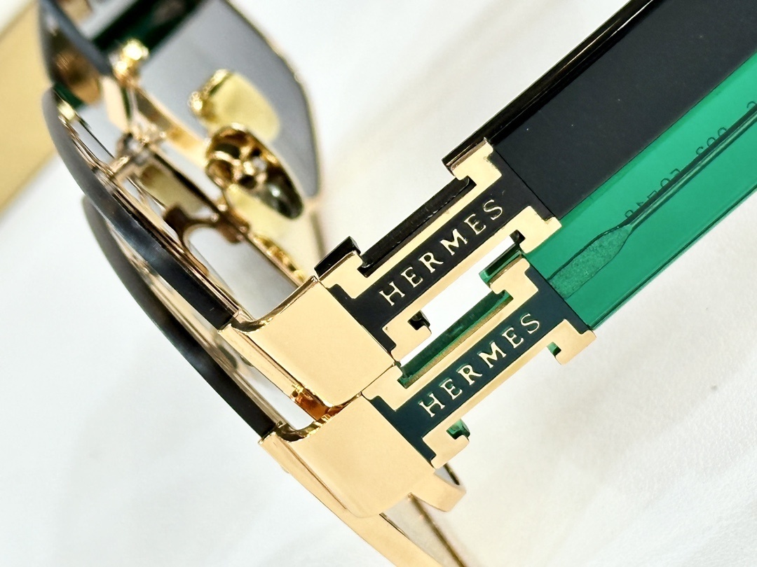 Hermes Luxury Oversized Square Sunglasses – Brown Gradient Lenses