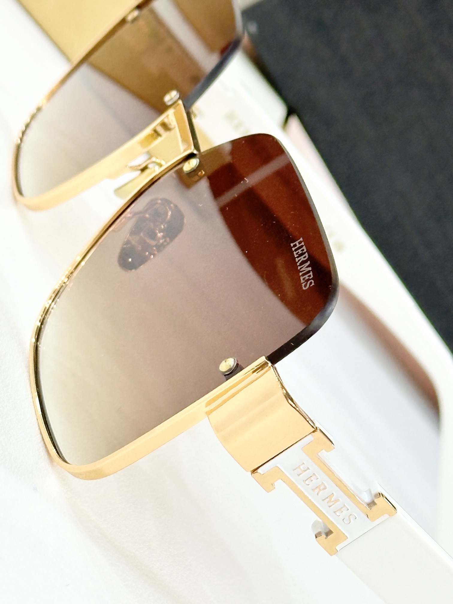 Hermes Luxury Oversized Square Sunglasses – Brown Gradient Lenses
