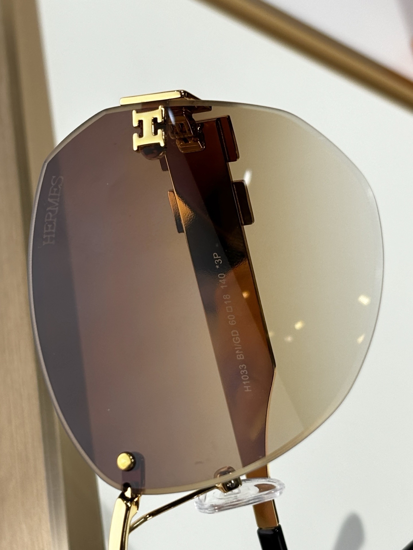 Hermes Luxury Rimless Sunglasses – Brown Gradient Lenses for Women