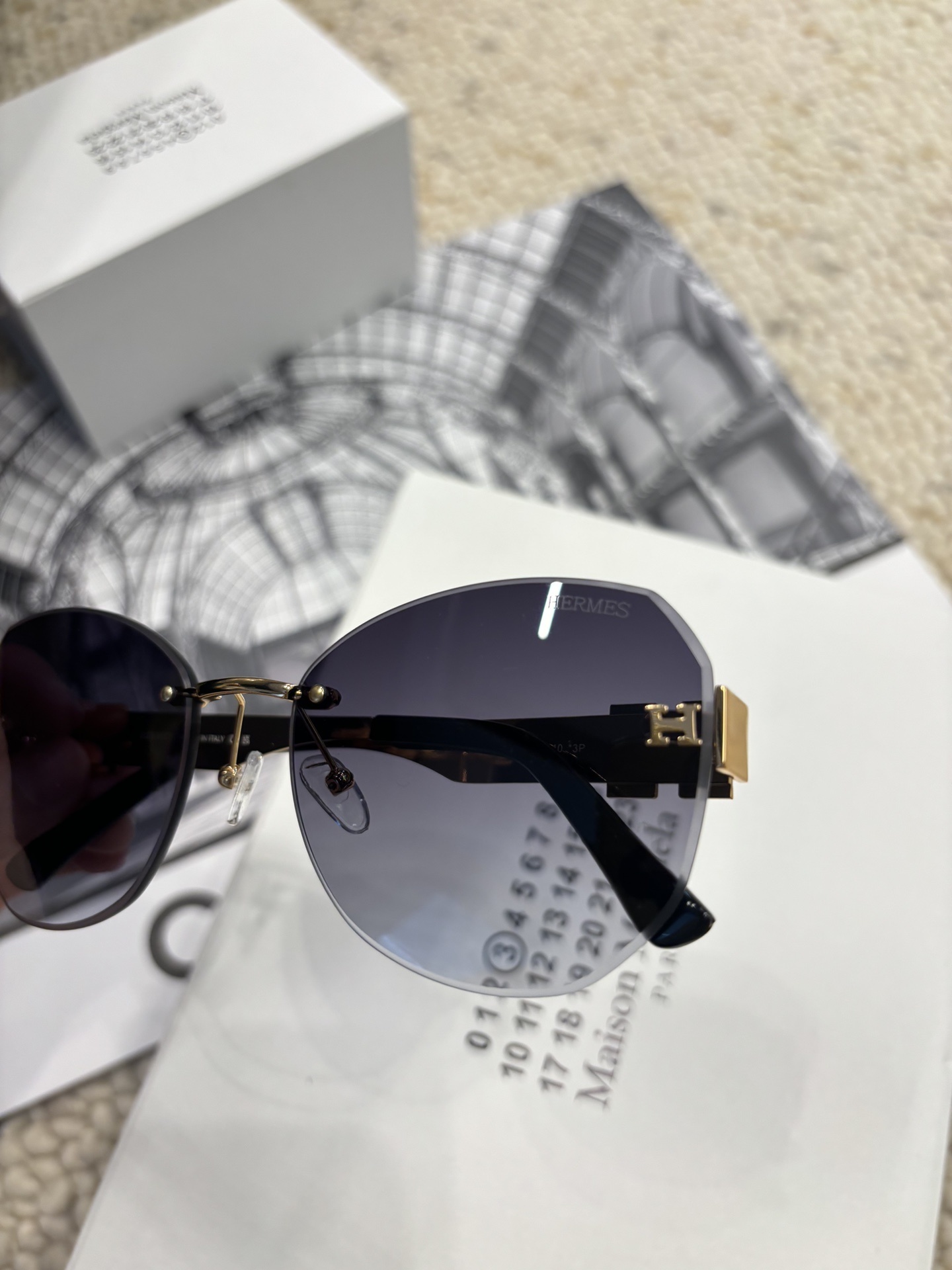 Hermès Luxury Rimless Sunglasses with Gold H Logo Gradient Lenses