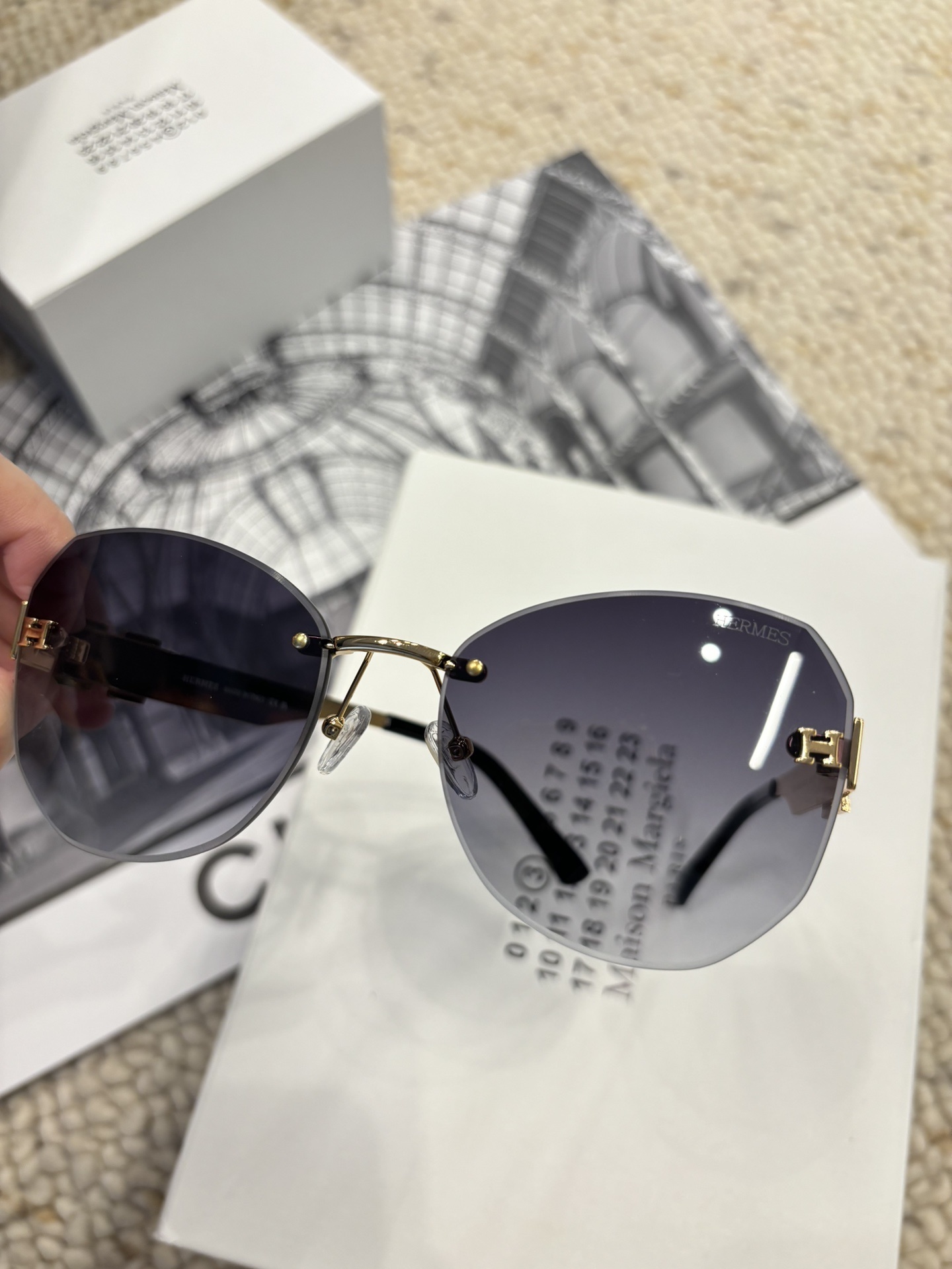 Hermès Luxury Rimless Sunglasses with Gold H Logo Gradient Lenses