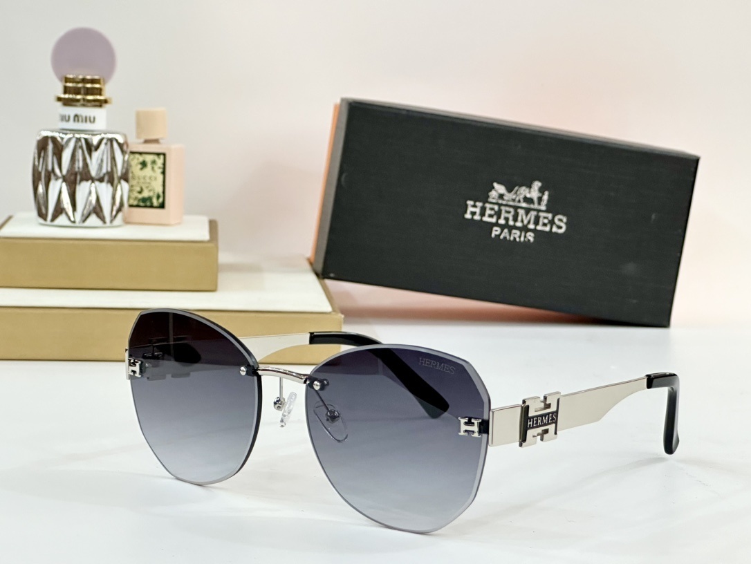 Hermes Luxury Rimless Butterfly Sunglasses – Gold H Logo & Gradient