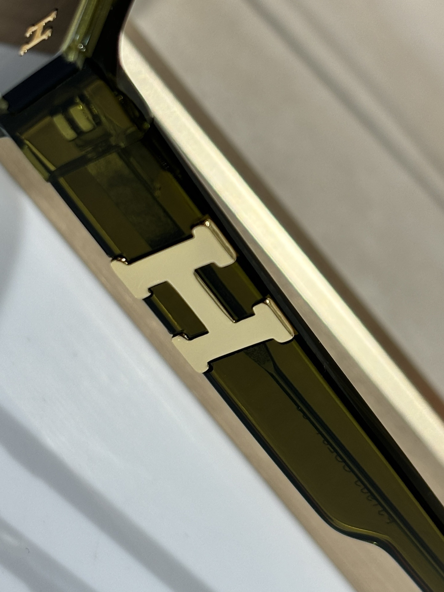 Luxury Oversized Square Sunglasses for Women – Chic Retro Eyewear