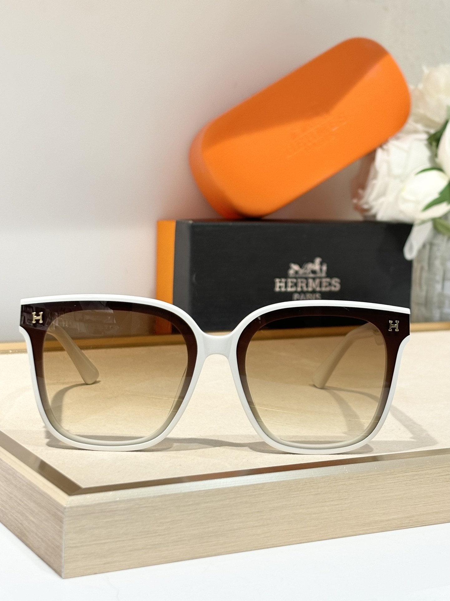 Hermes Luxury Square Tortoise Shell Sunglasses with Gold H Logo