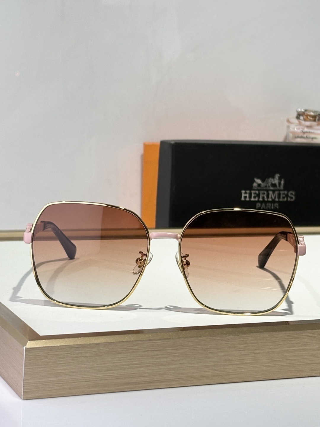 Hermes Luxury Oversized Square Sunglasses – Orange Gold Brown Lens