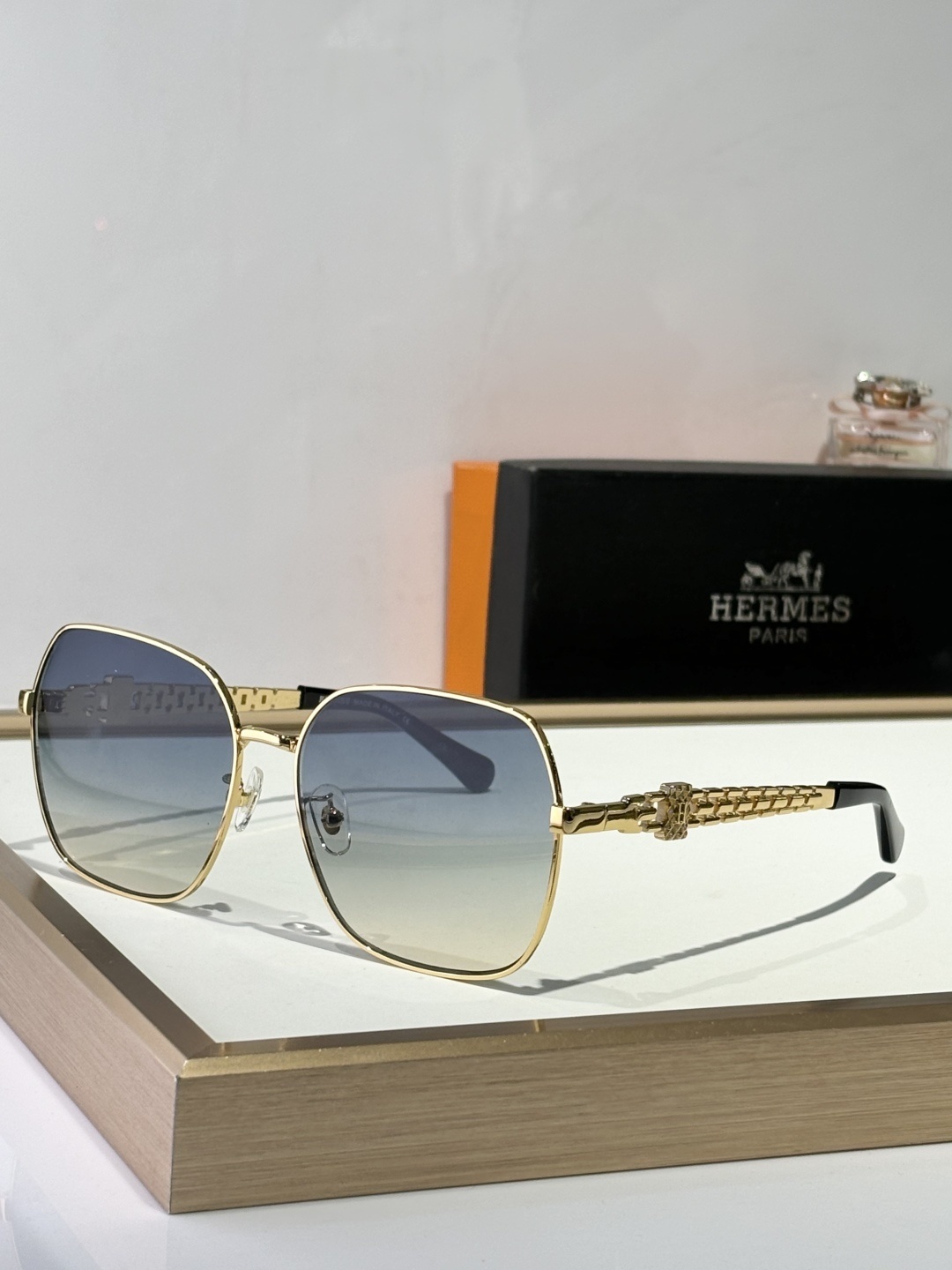 Hermes Luxury Oversized Square Sunglasses – Gold & Orange Temples