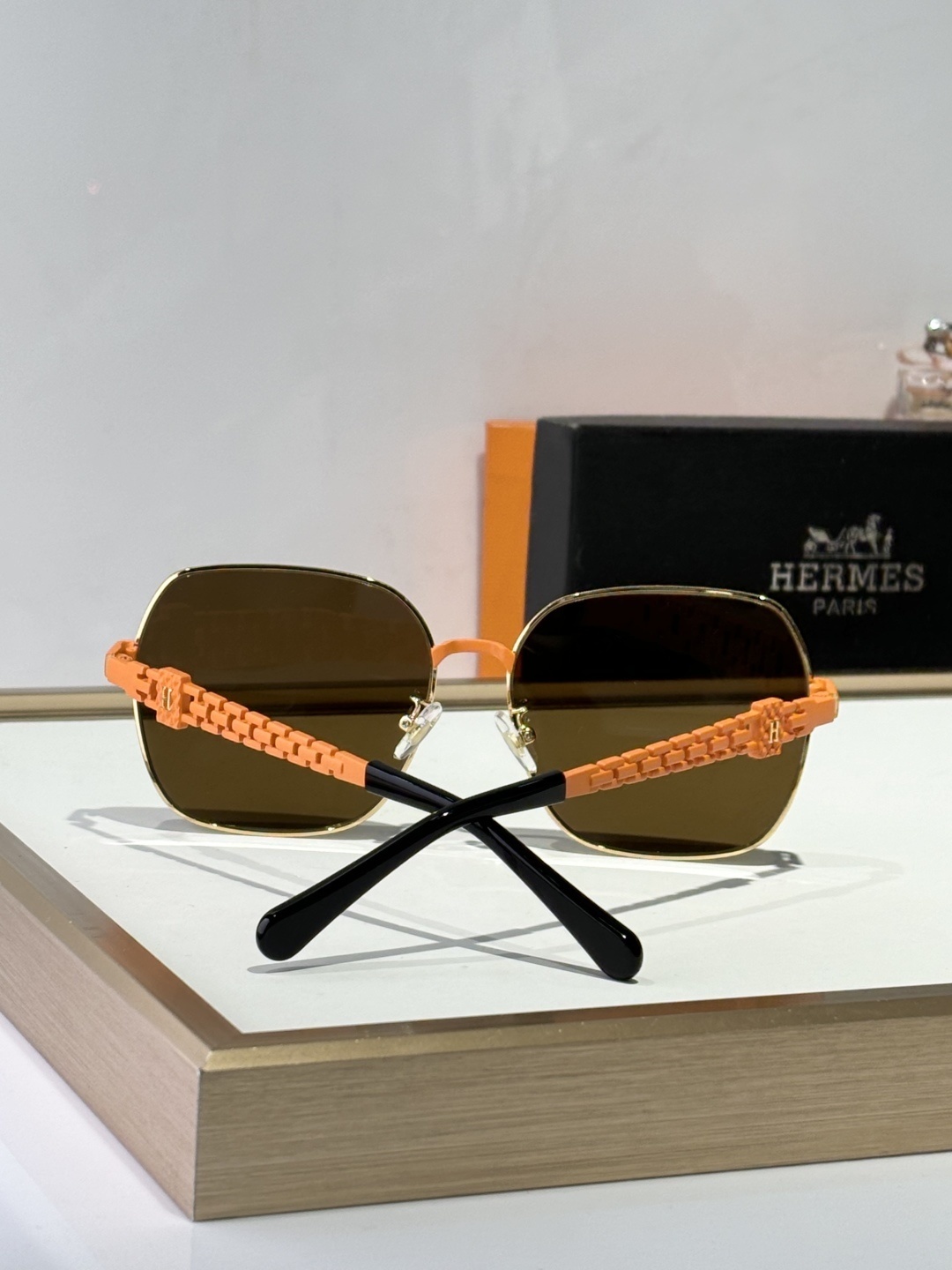 Hermes Luxury Oversized Square Sunglasses – Gold & Orange Temples