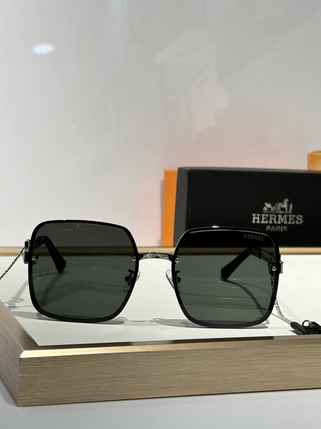 Hermès Women’s Oversized Square Gold Frame Gradient Sunglasses