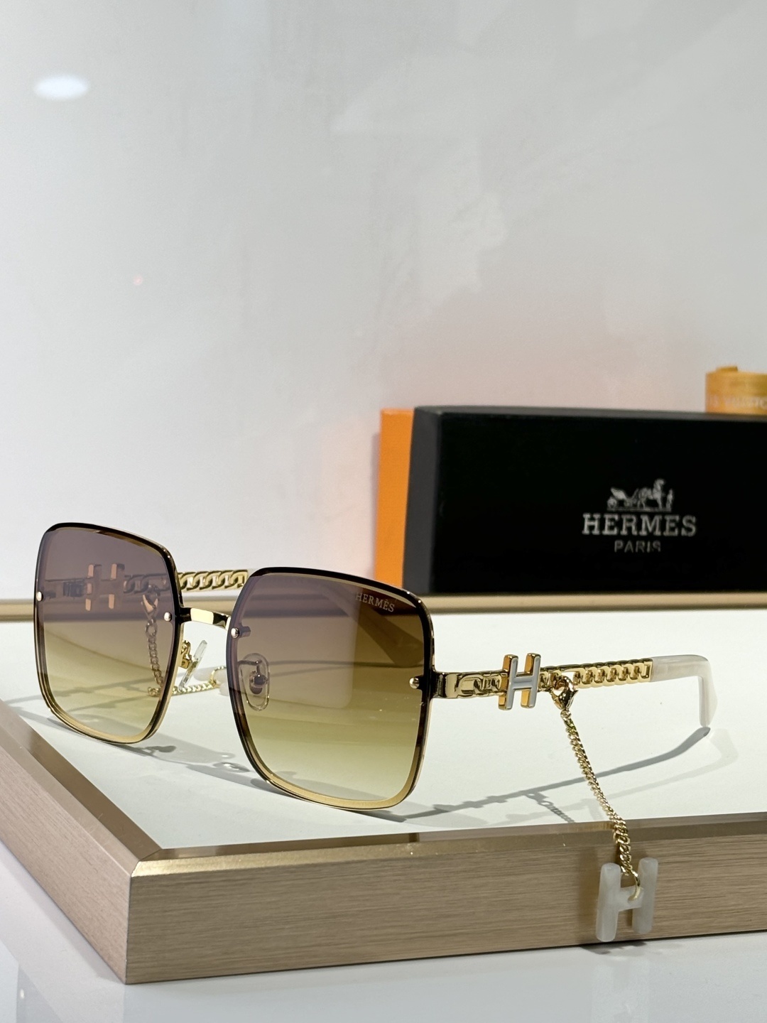 Hermes Gold Chain Square Sunglasses – Gradient Lens