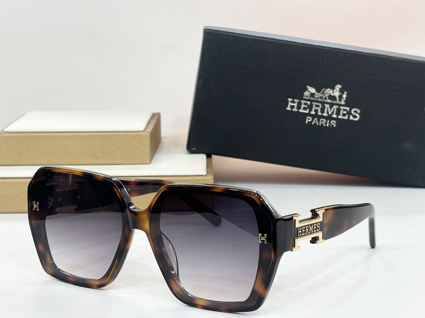 Hermes Luxury Oversized Hexagonal Sunglasses – Beige & Brown