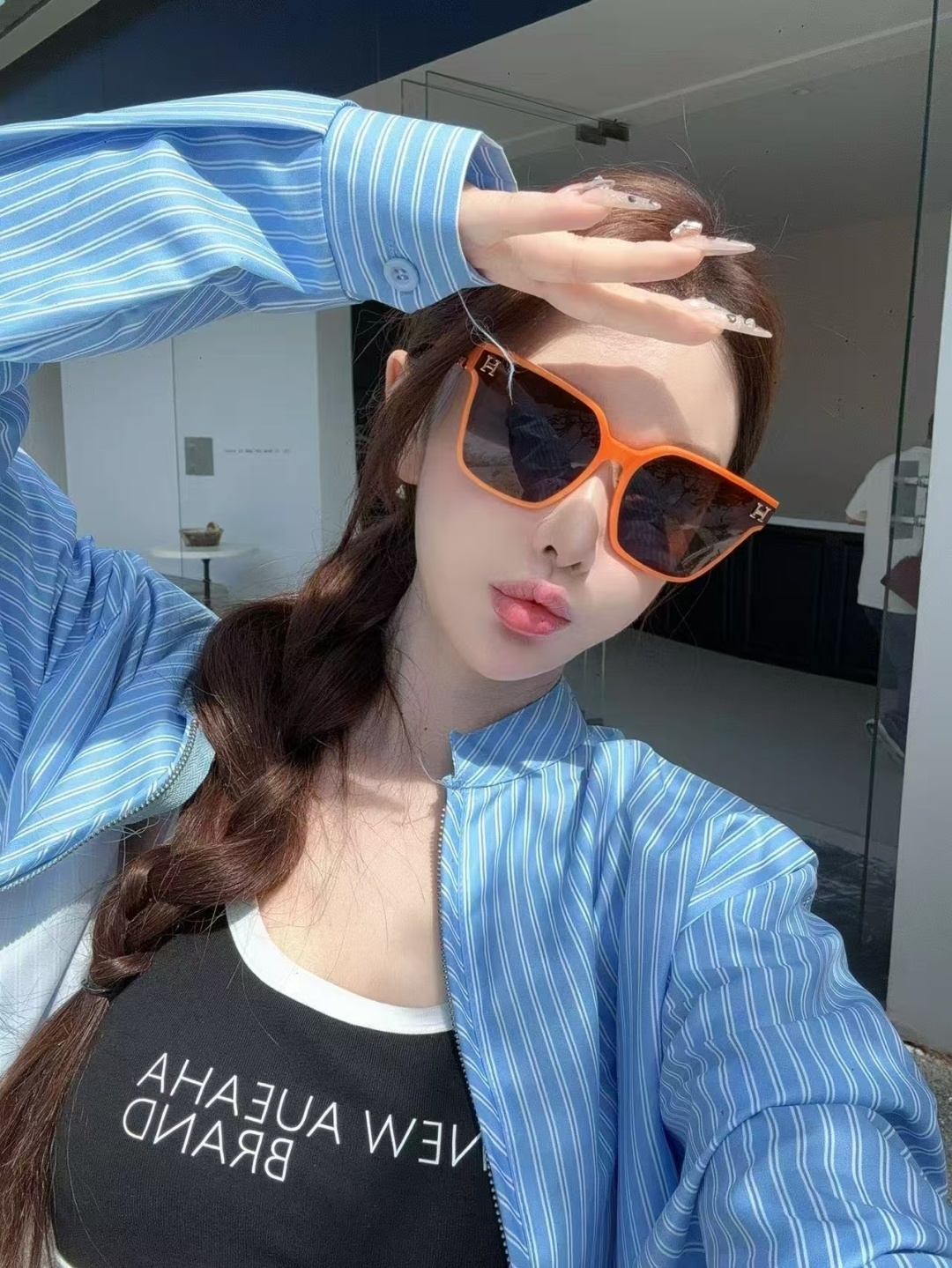 Luxury Women’s Oversized Square Sunglasses – Gold H Logo Design