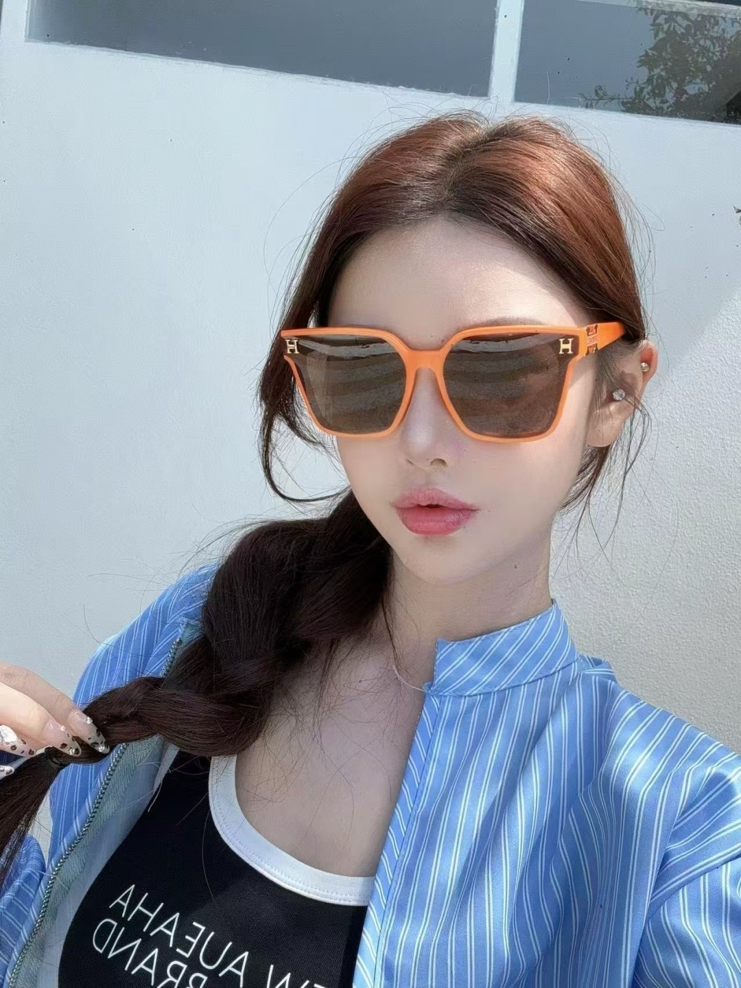 Luxury Women’s Oversized Square Sunglasses – Gold H Logo Design