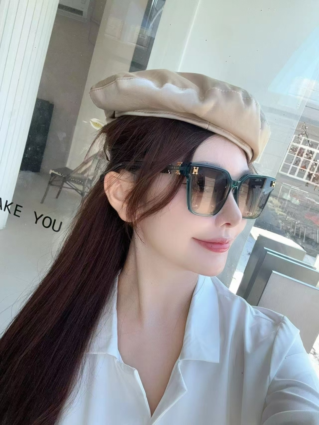 Luxury Women’s Oversized Square Sunglasses – Gold H Logo Design