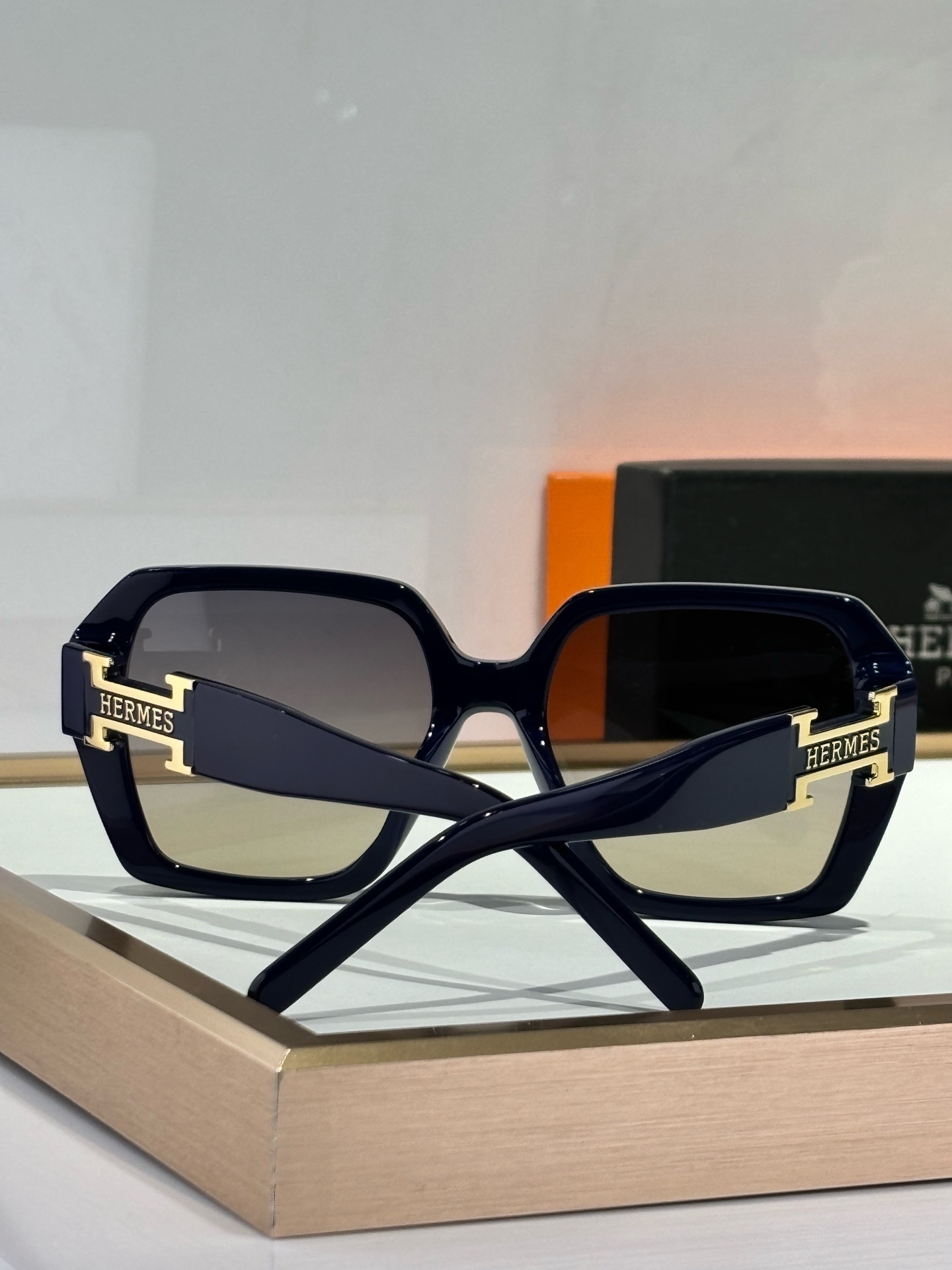 Oversized Square Sunglasses for Women – Gradient Lens Navy Frame