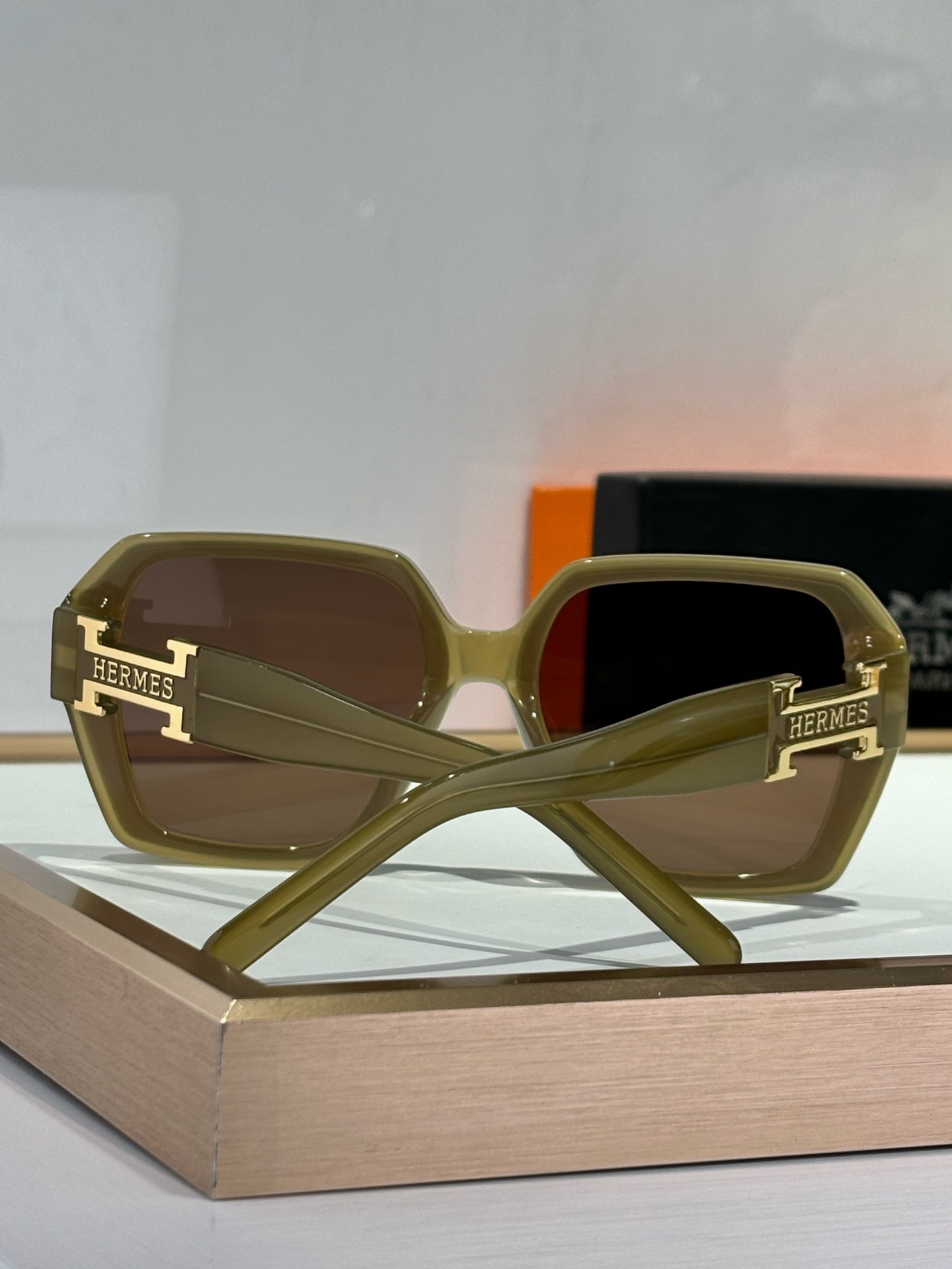 Hermes Luxury Oversized Hexagonal Sunglasses with Gold H Logo