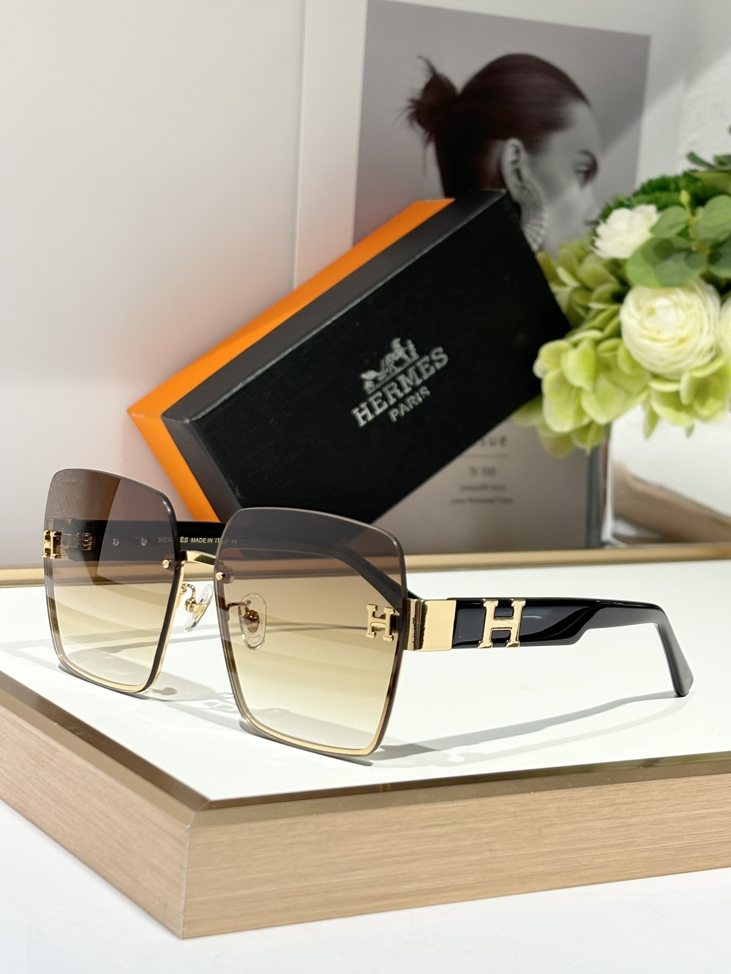 Hermes Luxury Oversized Square Gradient Sunglasses with Gold H Logo