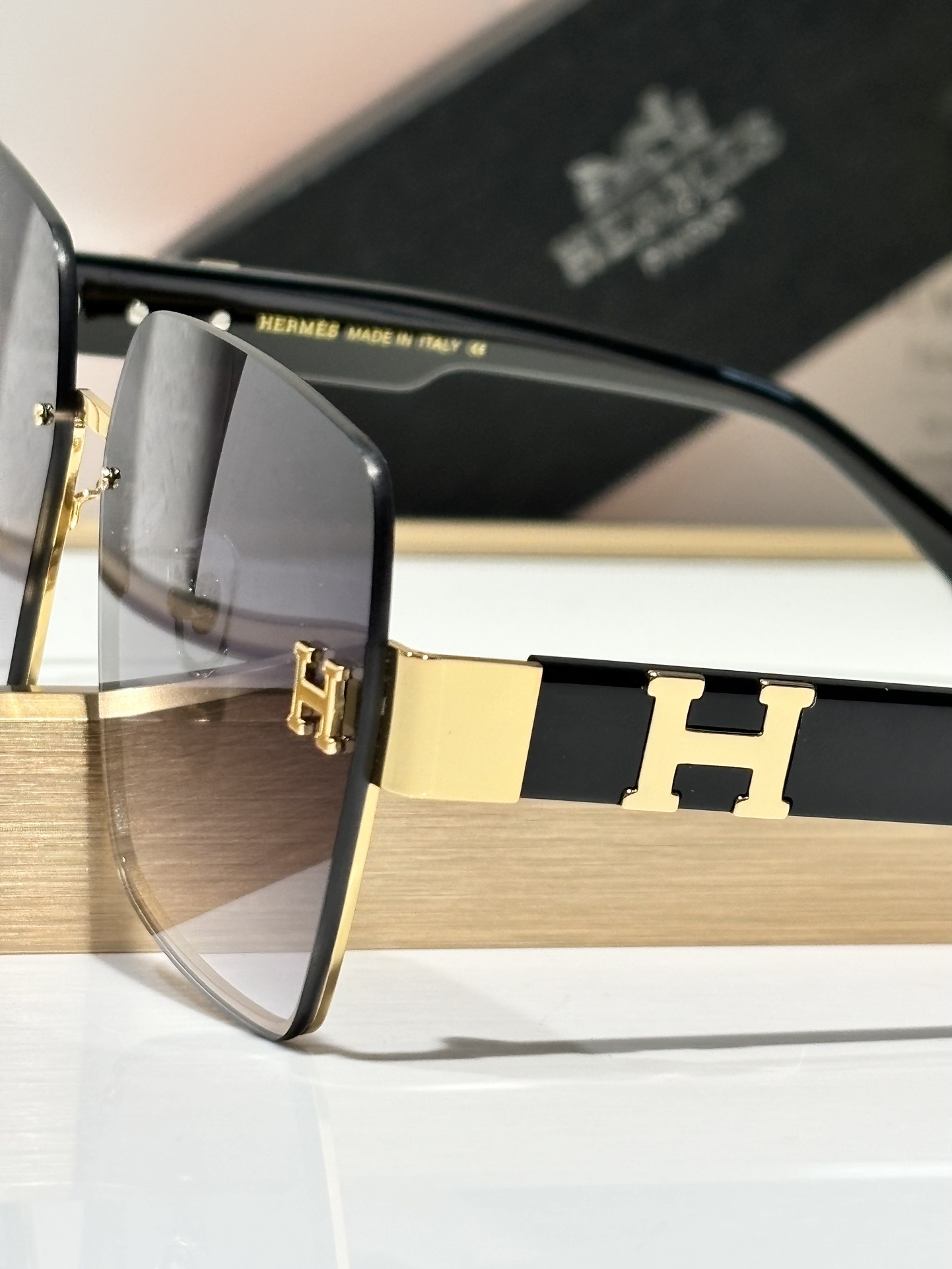 Hermes Luxury Oversized Square Gradient Sunglasses with Gold H Logo