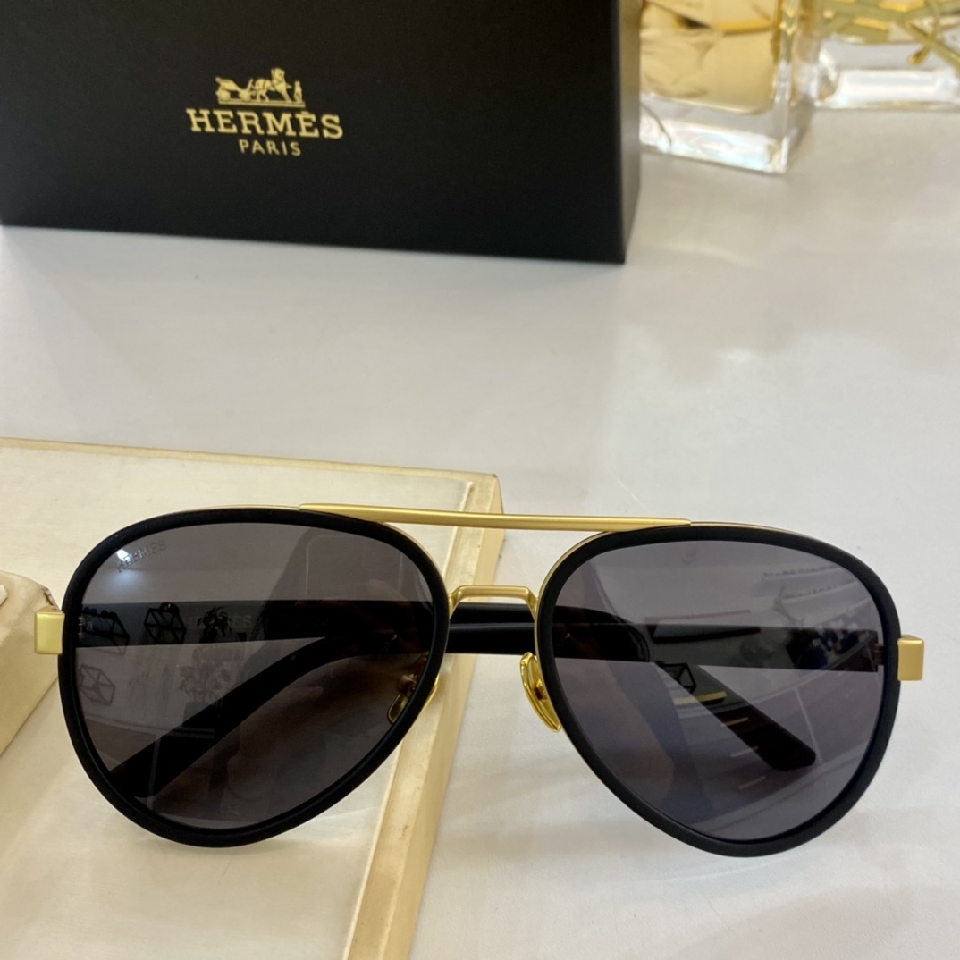 Hermes Aviator Sunglasses – Classic Tortoiseshell Brown Gradient