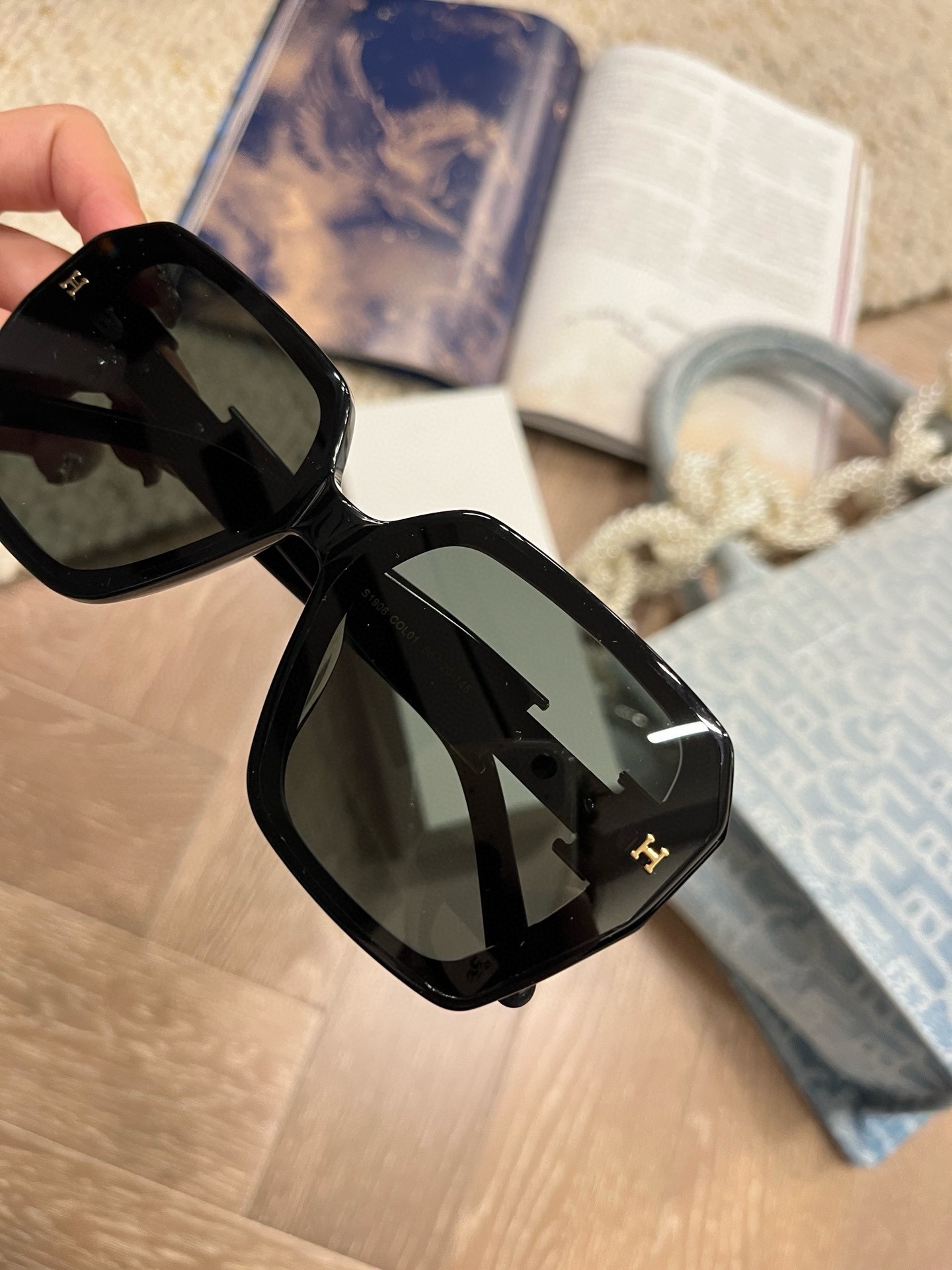 Luxury Oversized Square Sunglasses – Chic Black Geometric Eyewear