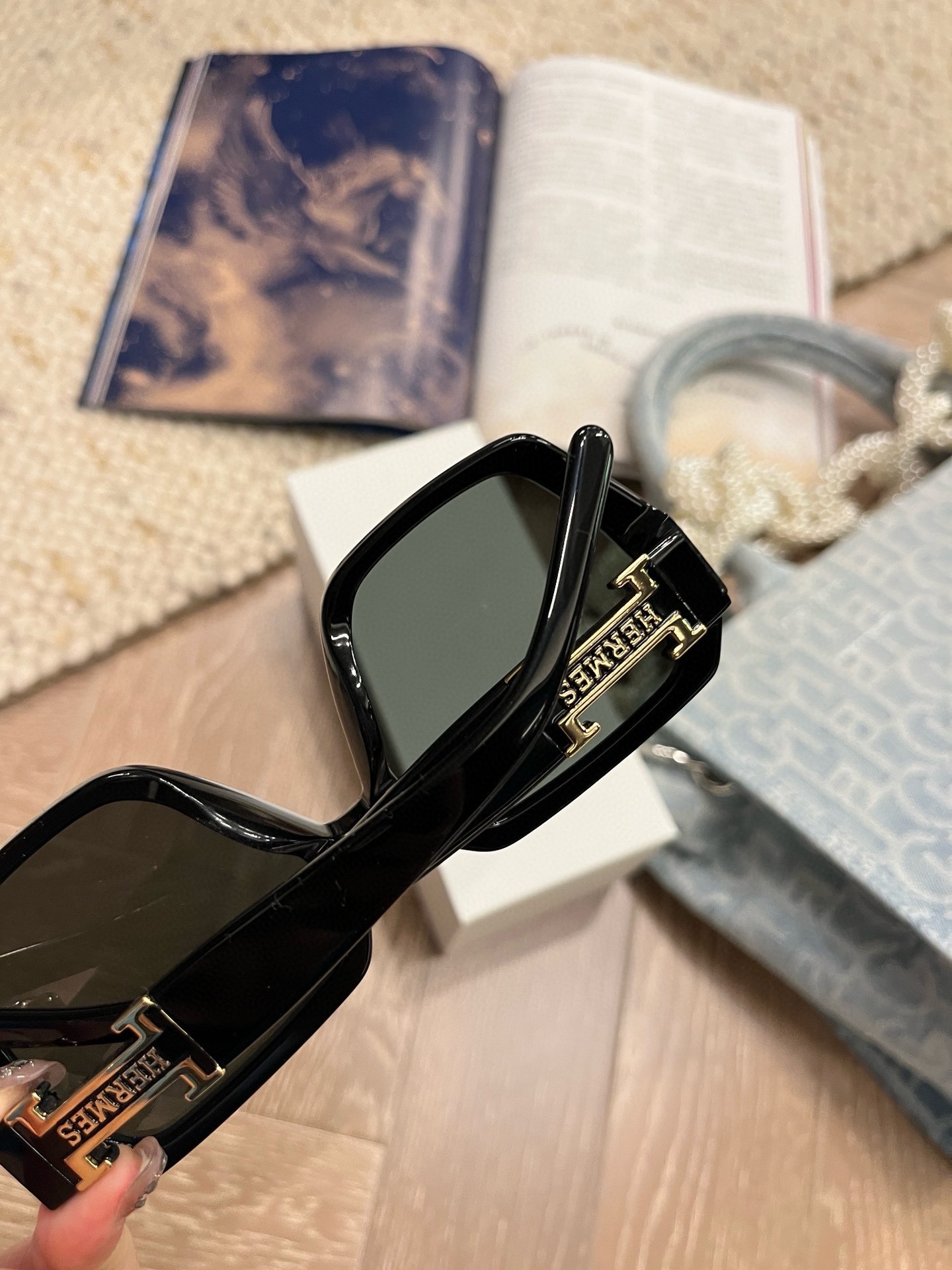 Luxury Oversized Square Sunglasses – Chic Black Geometric Eyewear