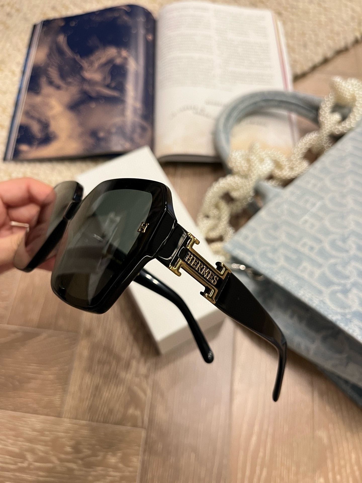 Luxury Oversized Square Sunglasses – Chic Black Geometric Eyewear