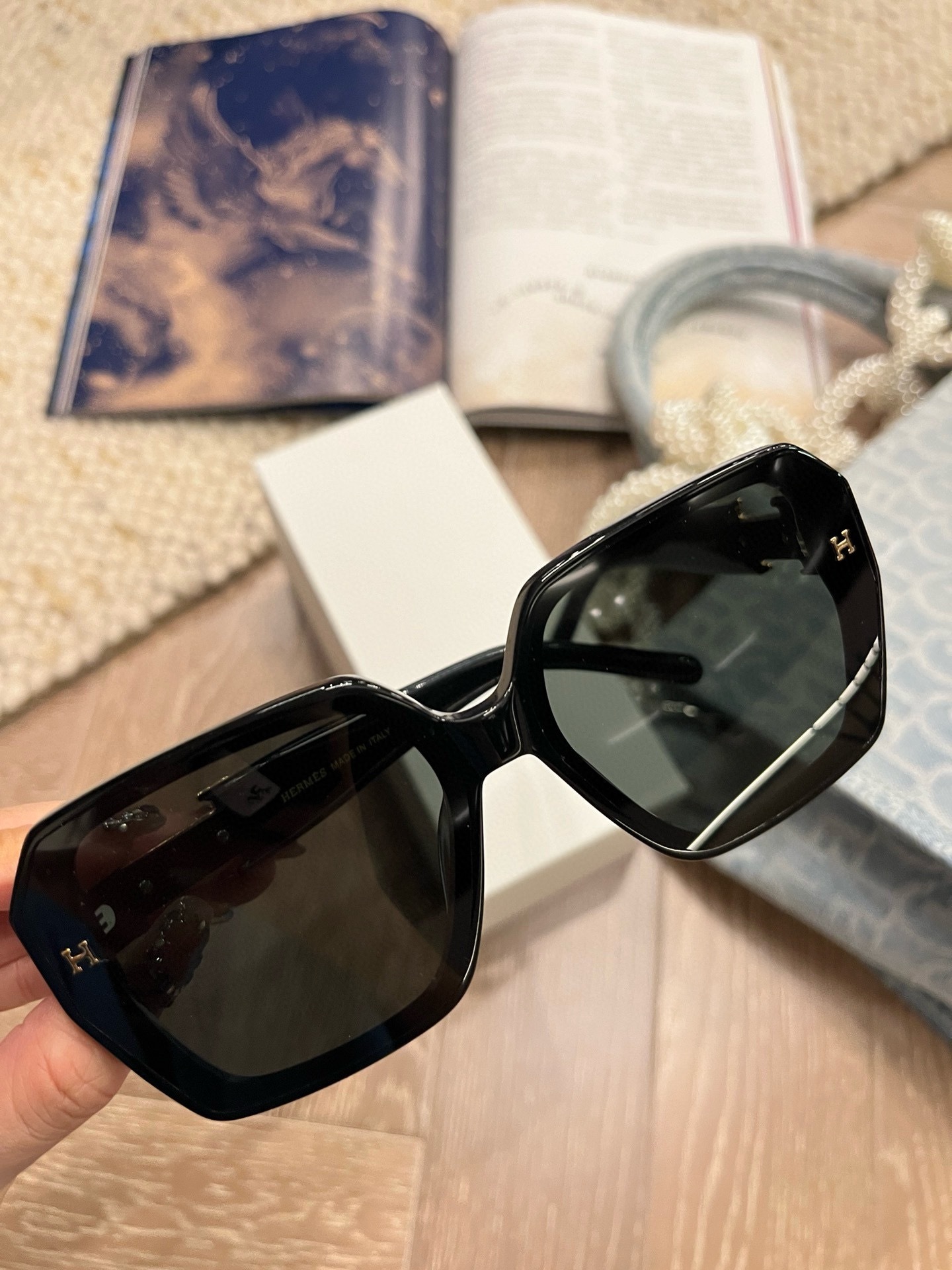 Luxury Oversized Square Sunglasses – Chic Black Geometric Eyewear