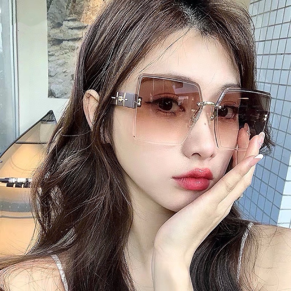 Oversized Square Sunglasses for Women – Fashion Rimless UV400 Shades