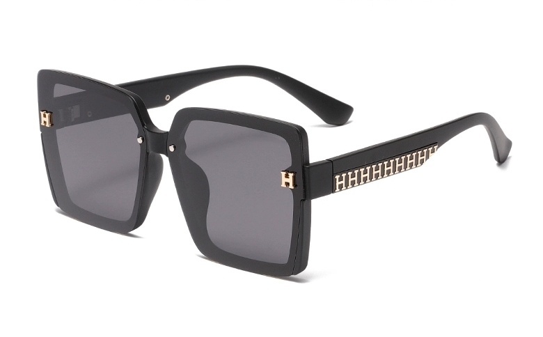 designer Hermès Black Oversized Square Sunglasses – Hermès Black