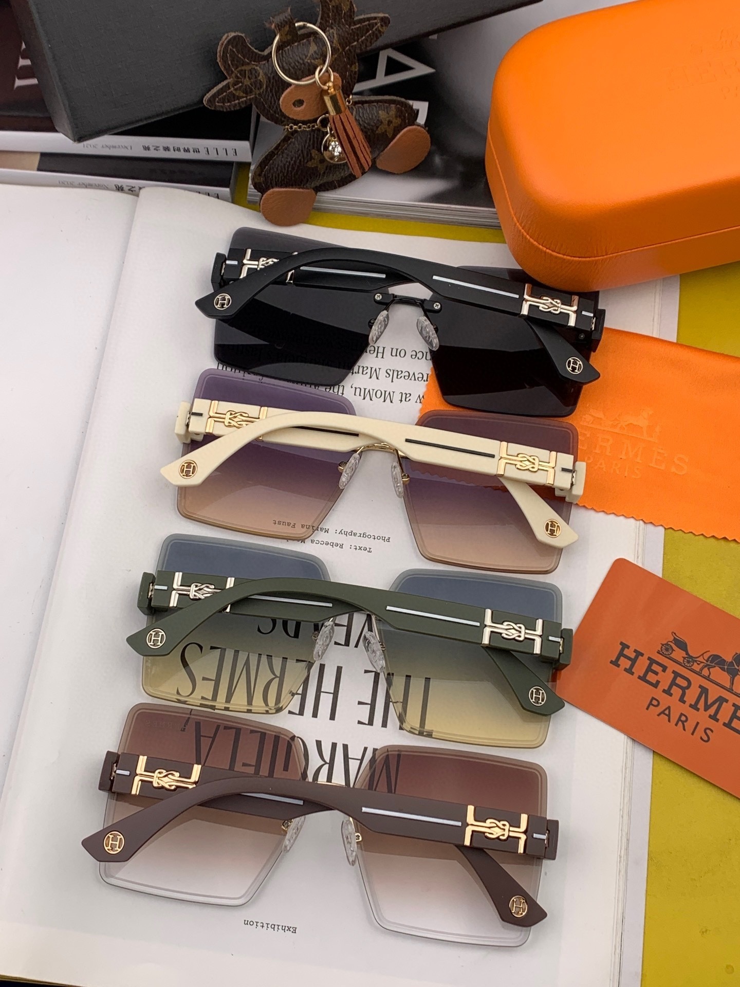 Oversized Square Sunglasses for Women Trendy Large Frame UV400