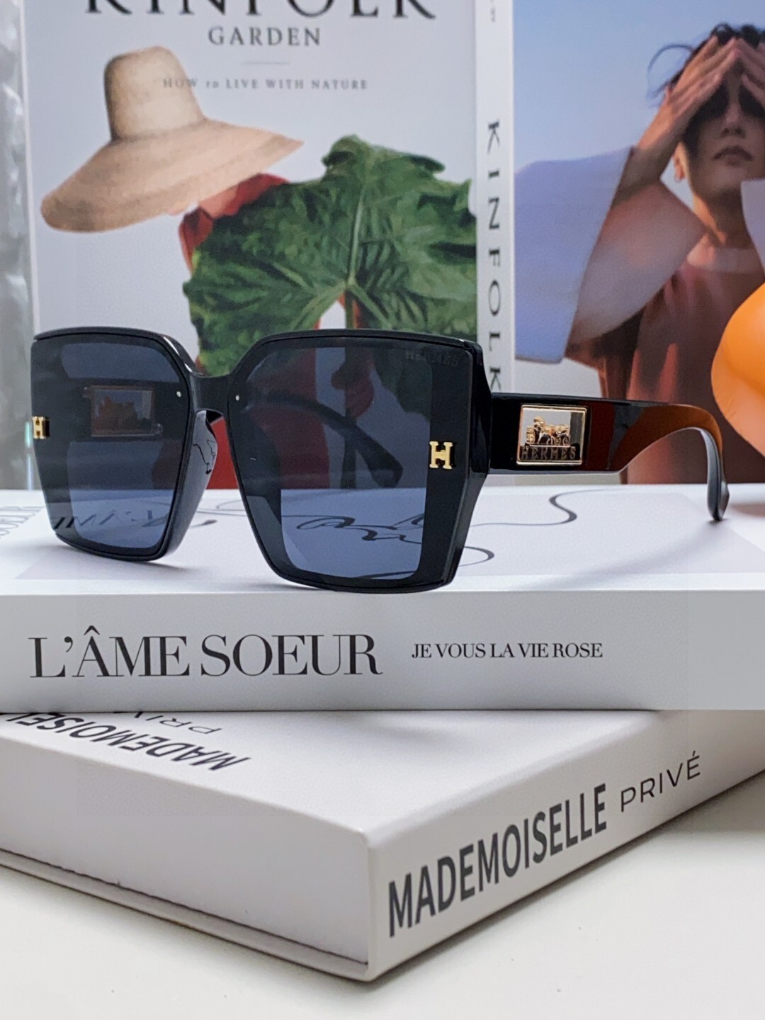 Hermes Black Octagon Sunglasses gold – Hermes Black Octagon Sunglasses