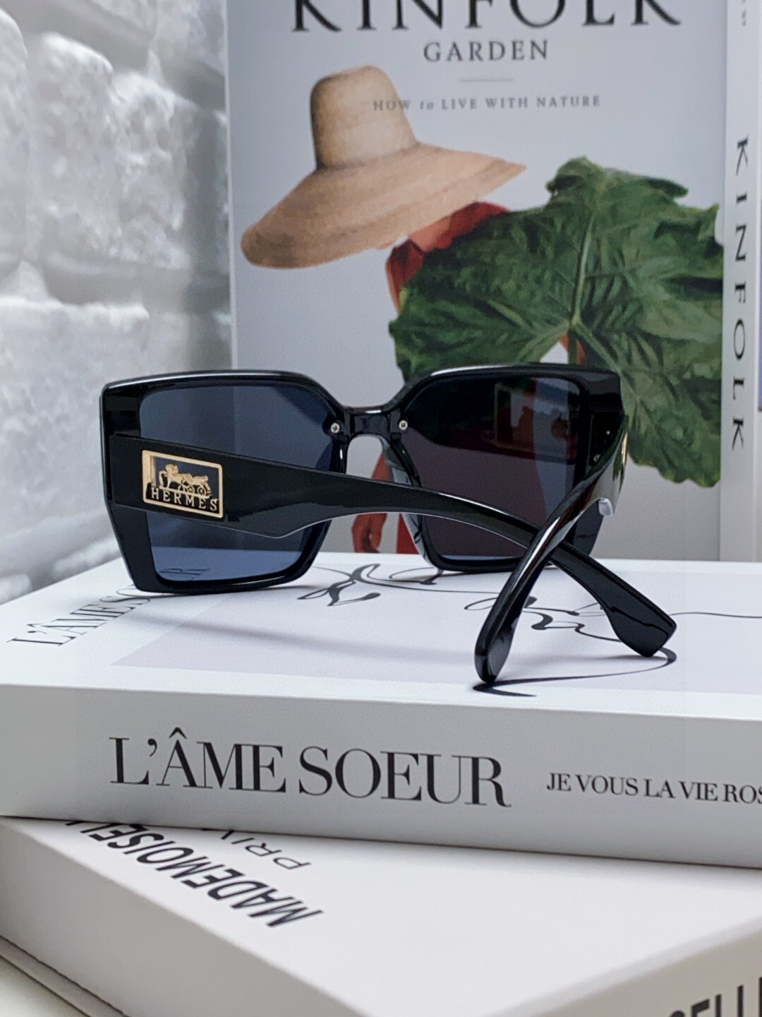 Luxury Oversized Square Sunglasses with Gold H Logo for Women