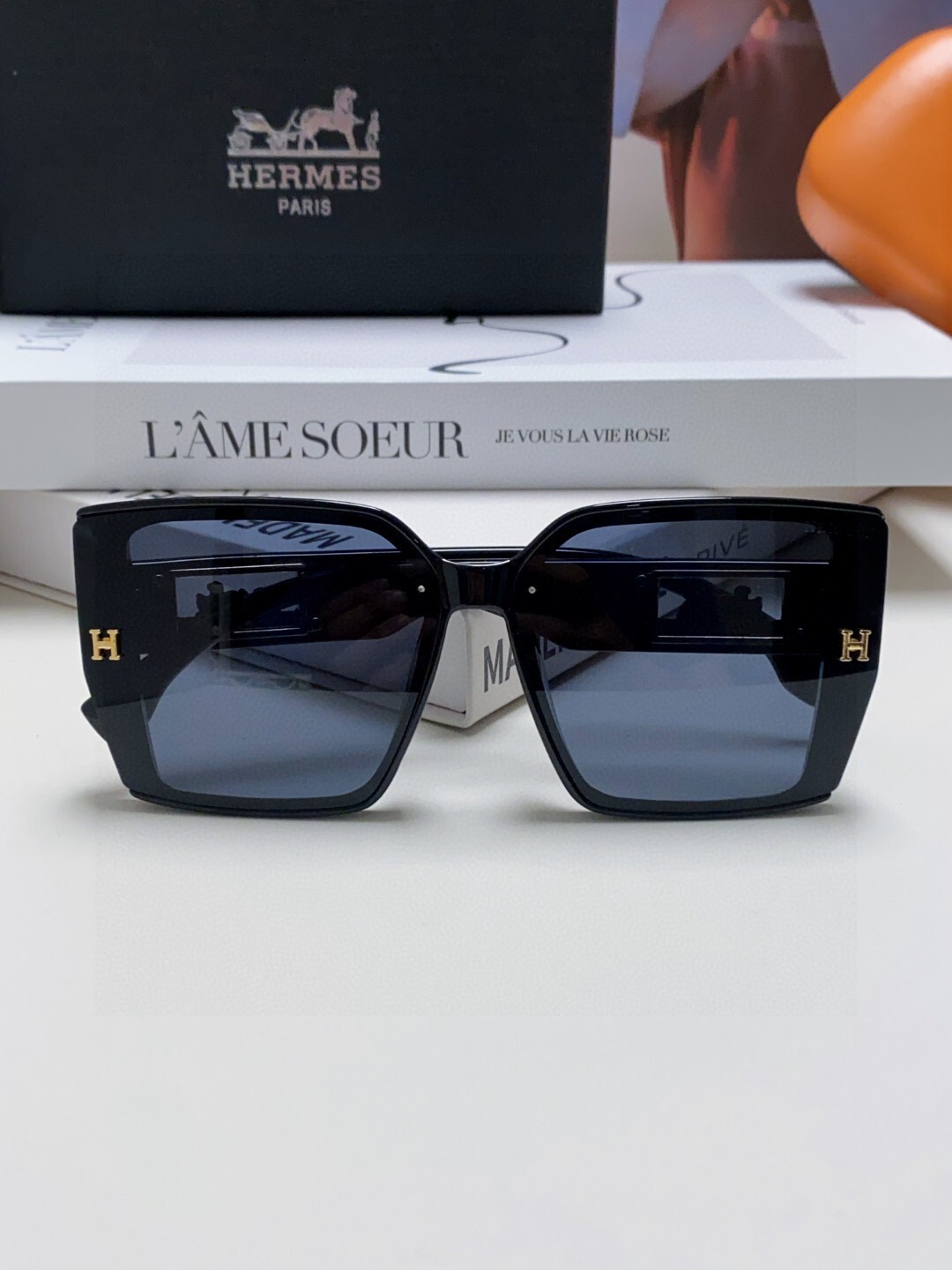 Luxury Oversized Square Sunglasses with Gold H Logo for Women