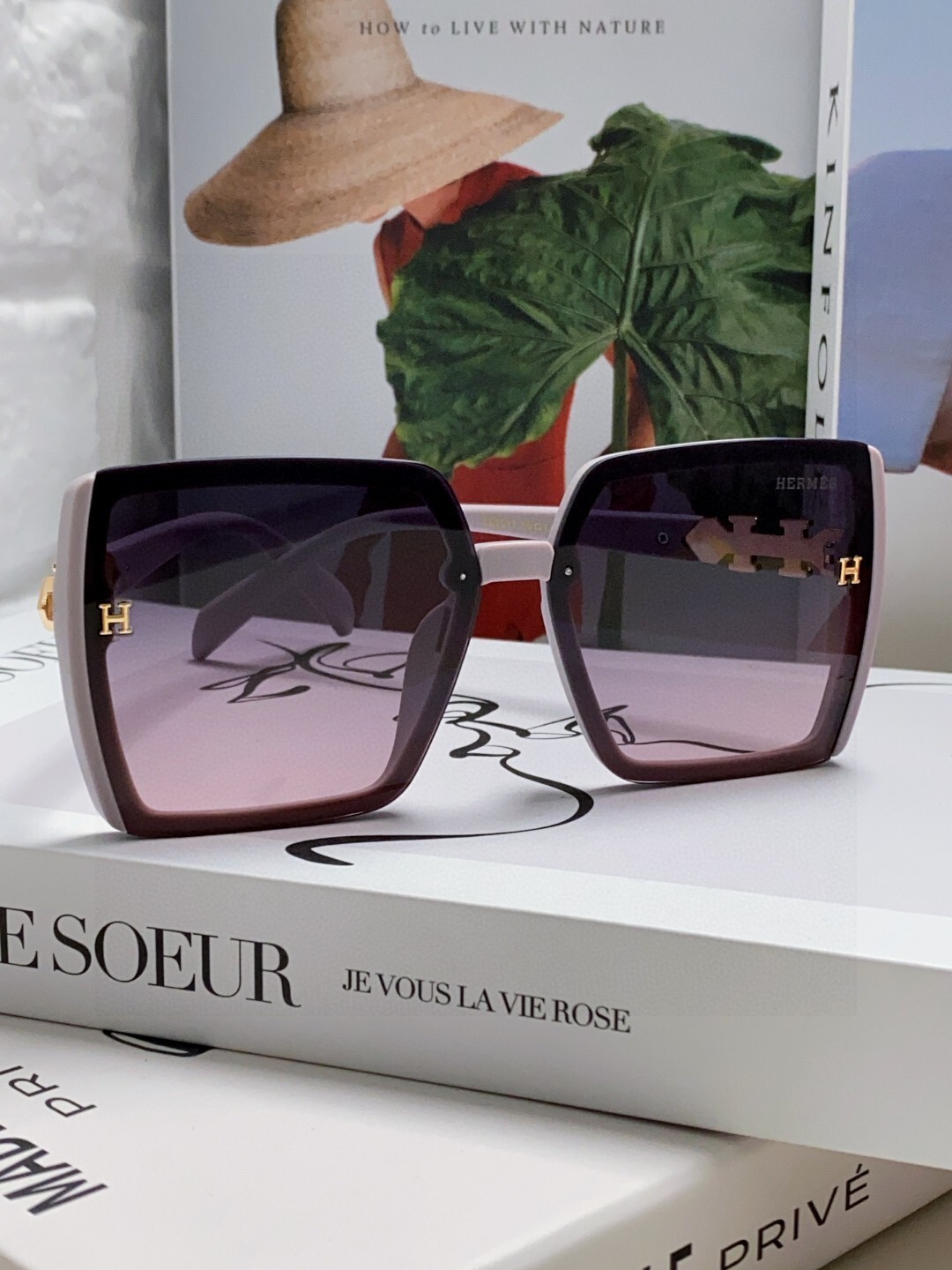 Luxury Women’s Oversized Square Sunglasses – Pink Gradient Eyewear