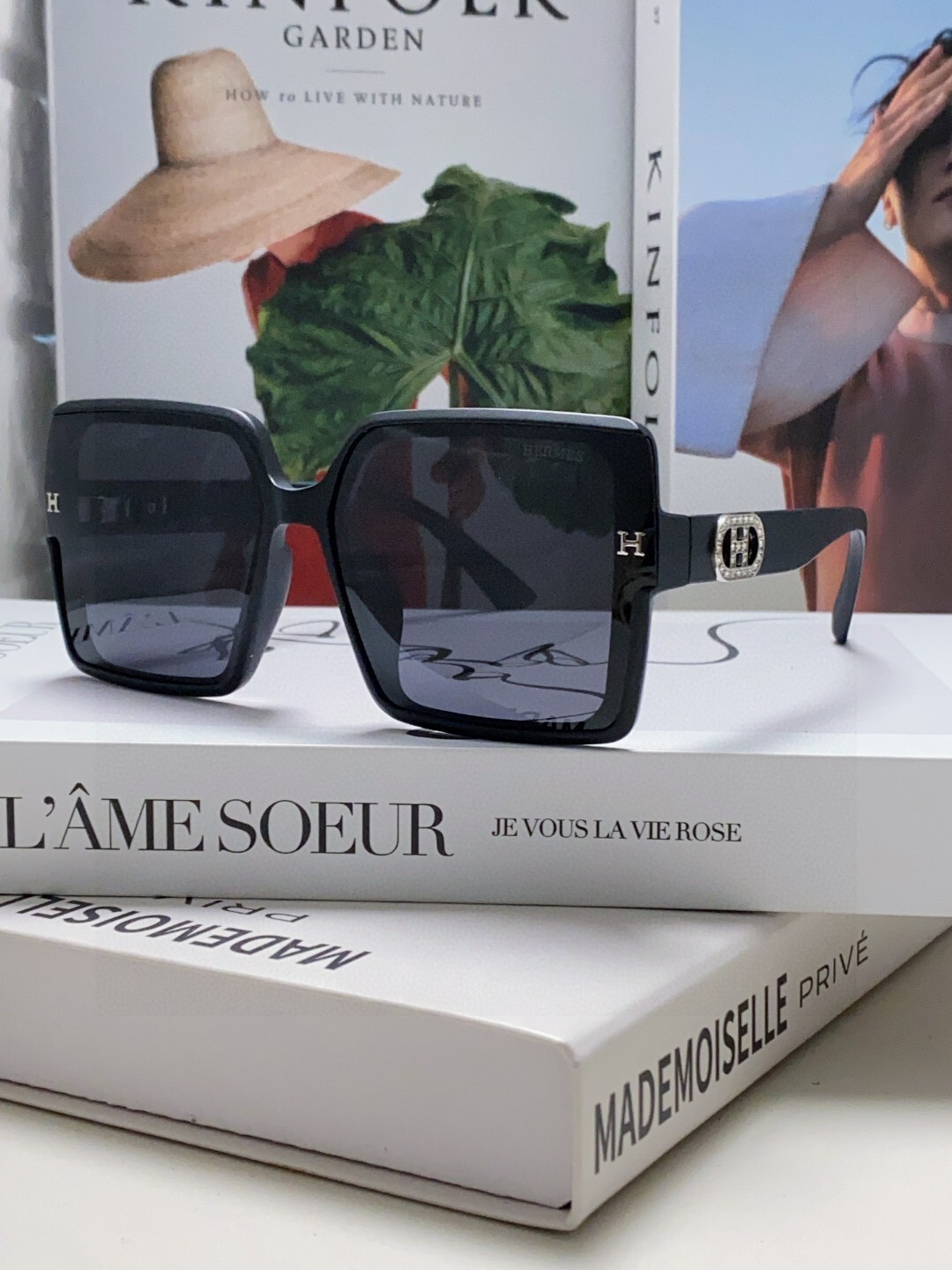 Luxury Oversized Square Sunglasses for Women with Crystal H-Logo