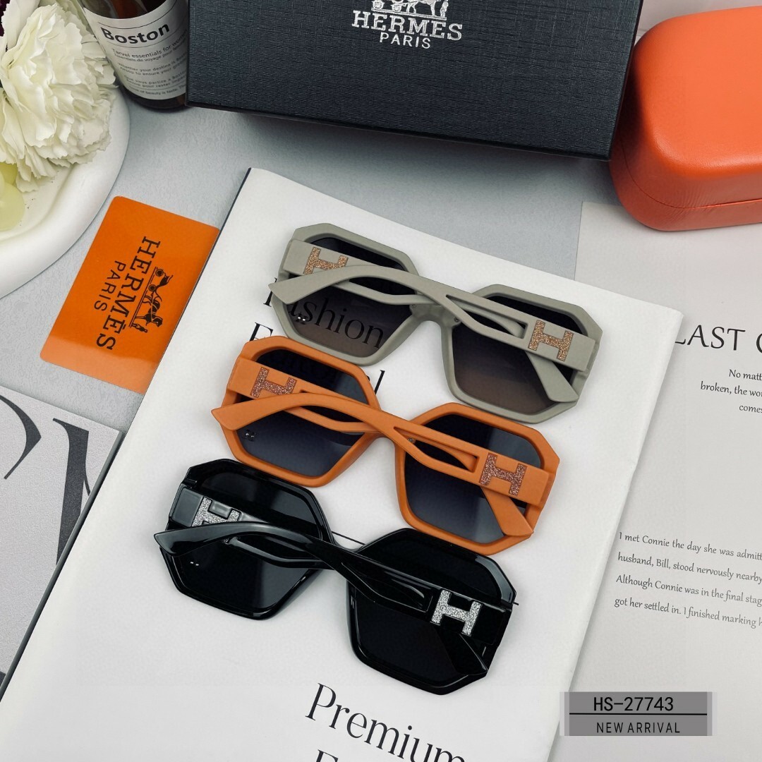 Luxury Oversized Geometric Sunglasses for Women – Black HS-27743